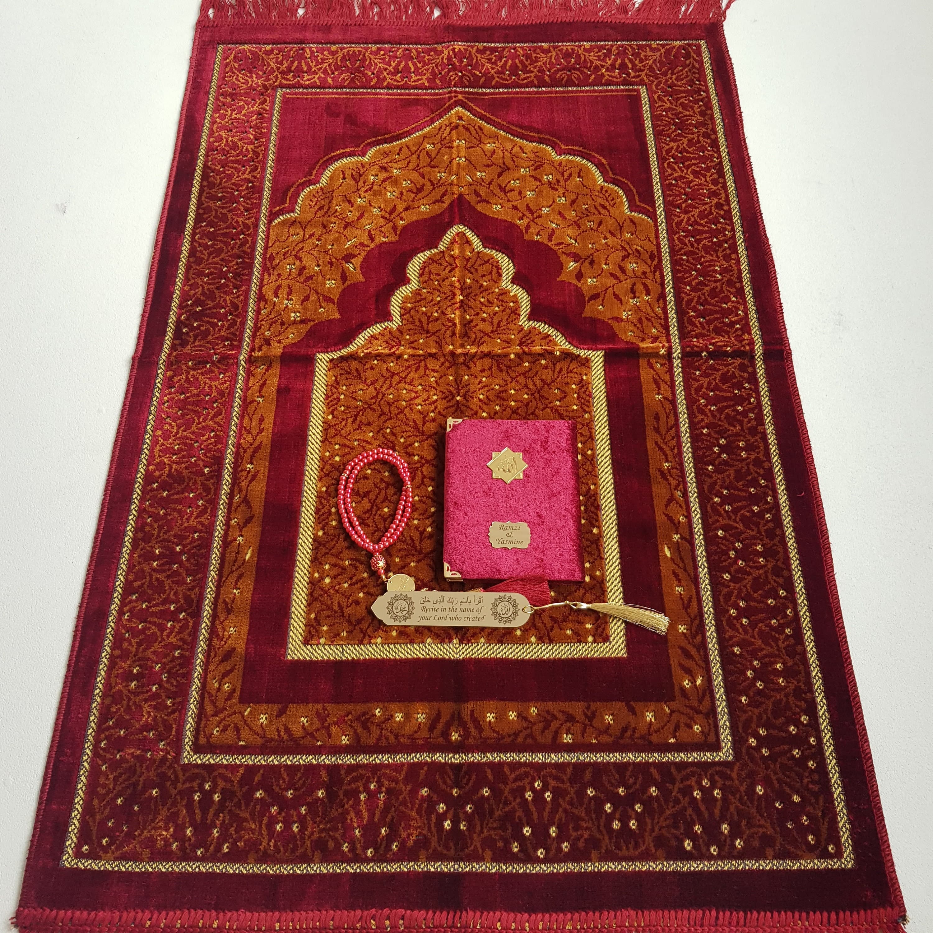 Personalized Velvet Prayer Mat Gift Set | Quran, Tasbeeh & Bookmark