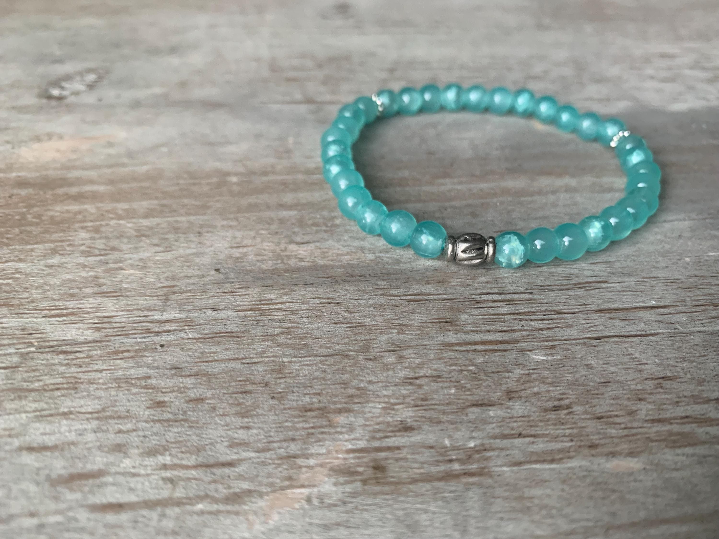 Blue Cracked Glass Bead Tasbih Bracelet (33 Beads) - image 5