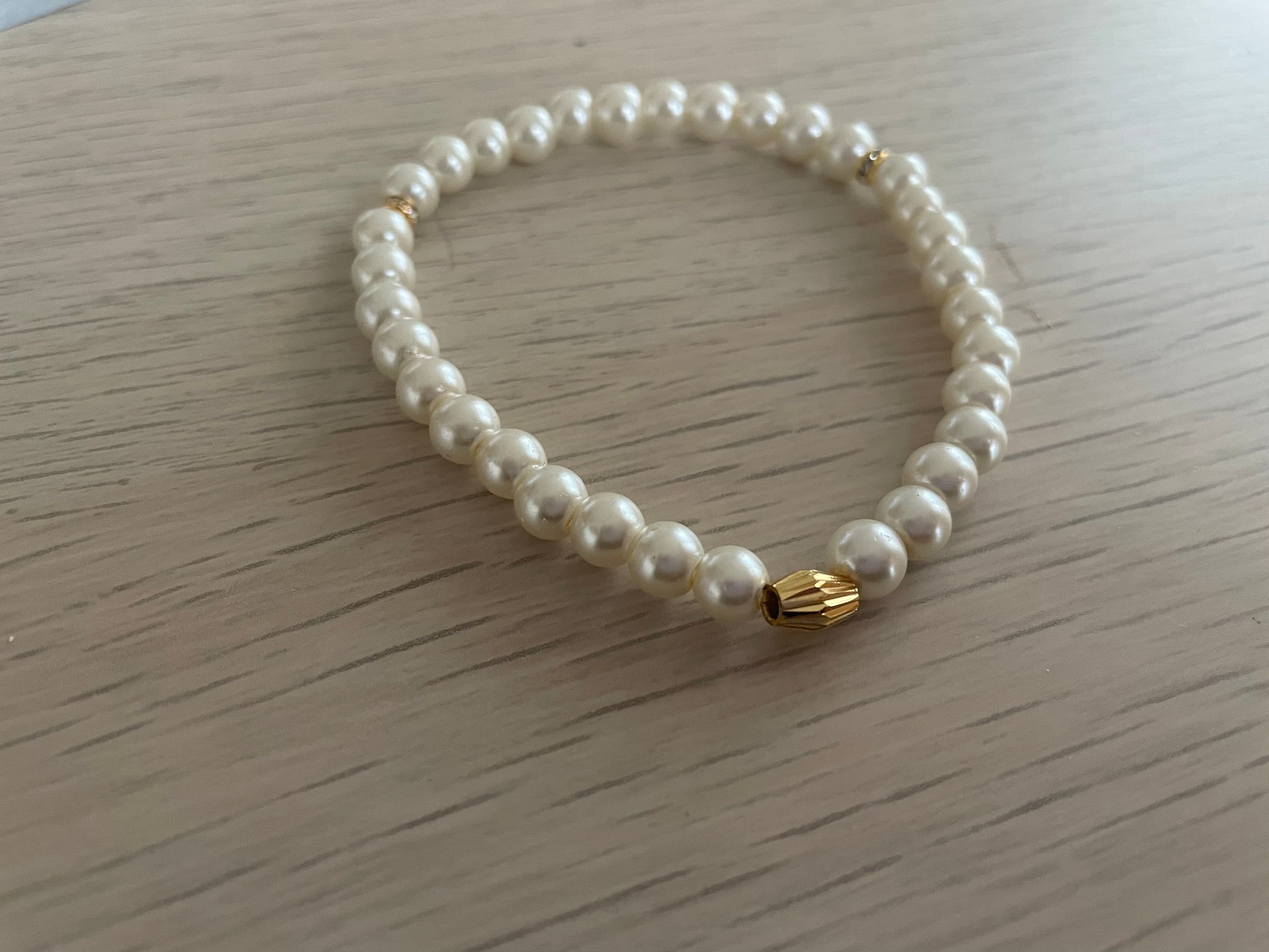 Ivory White Glass Bead Tasbih Bracelet (33 beads)