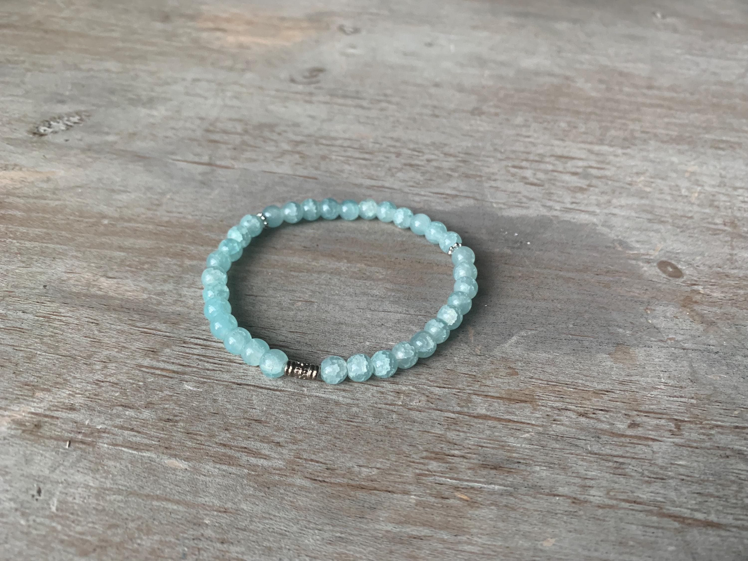 Light Blue Cracked Glass Bead Tasbih Bracelet (33 Beads)