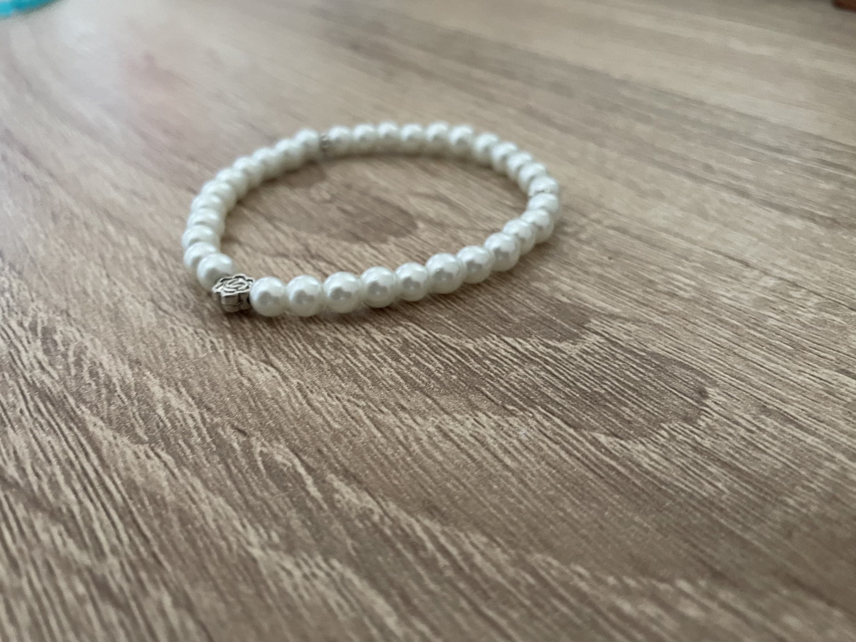 White Glass Bead Tasbih Bracelet (33 Beads) - image 3