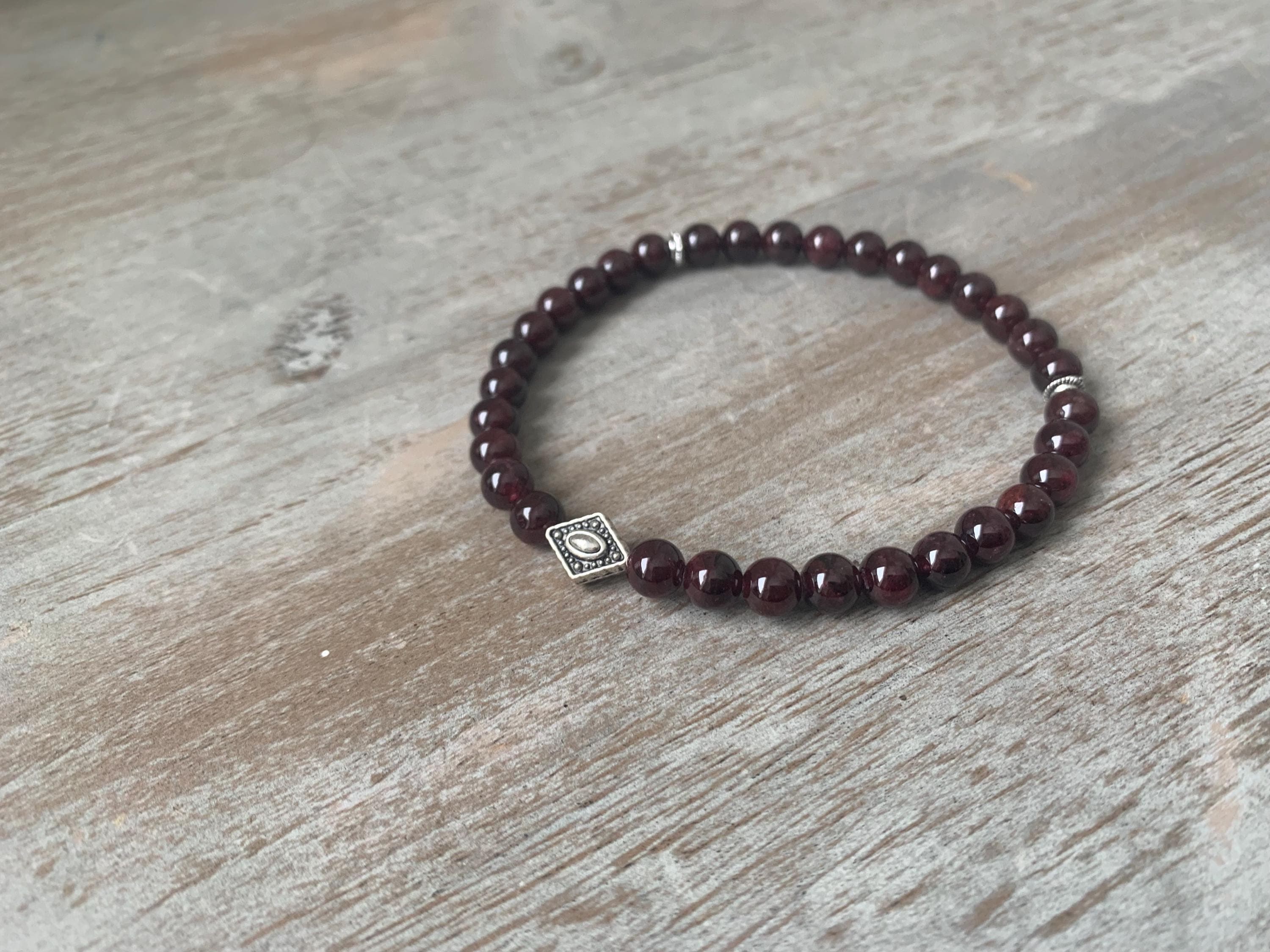 Garnet Tasbih Bracelet (33 beads) - image 3
