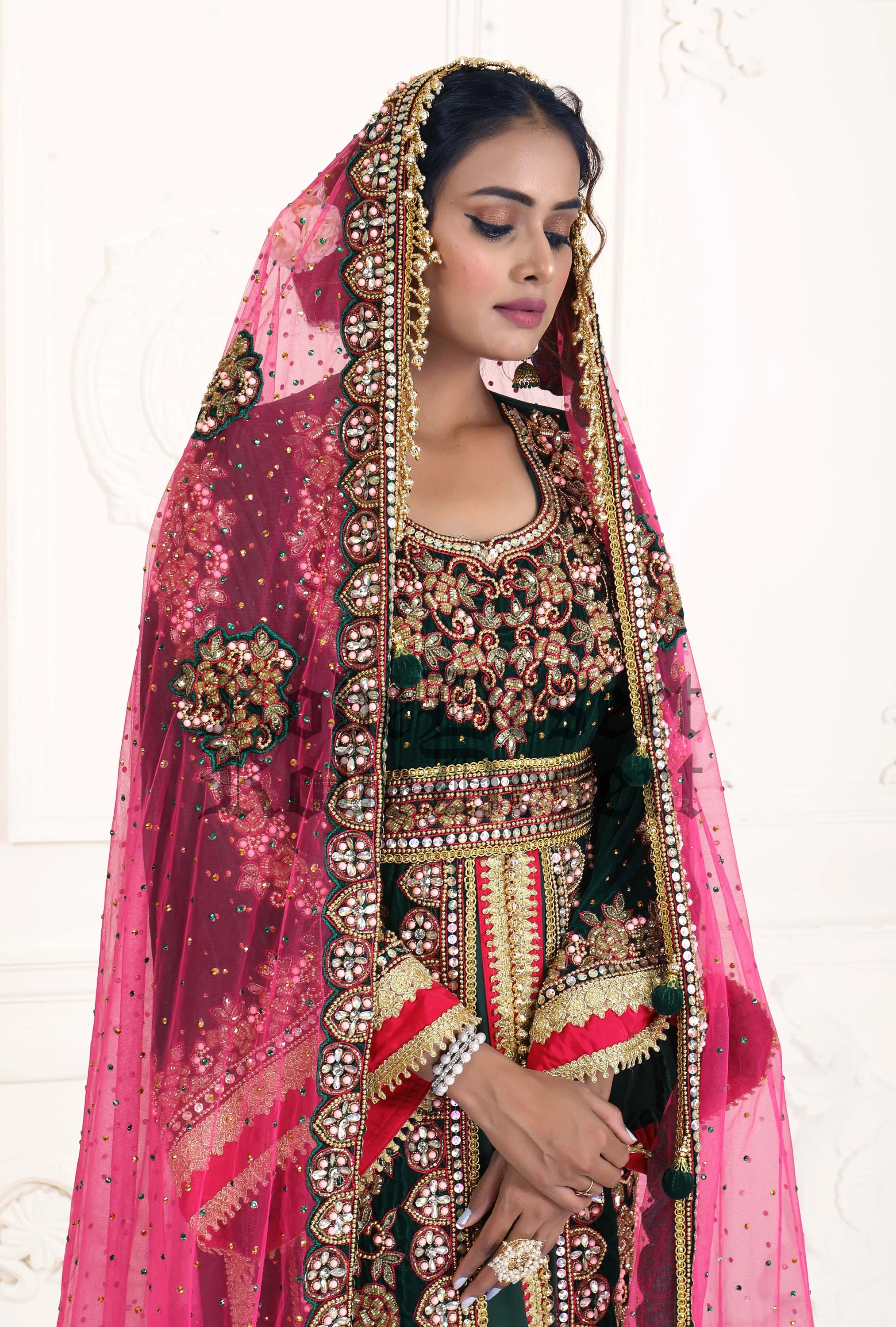 Dark Green Moroccan Wedding Kaftan: Elegant Islamic Dubai Dress - image 4