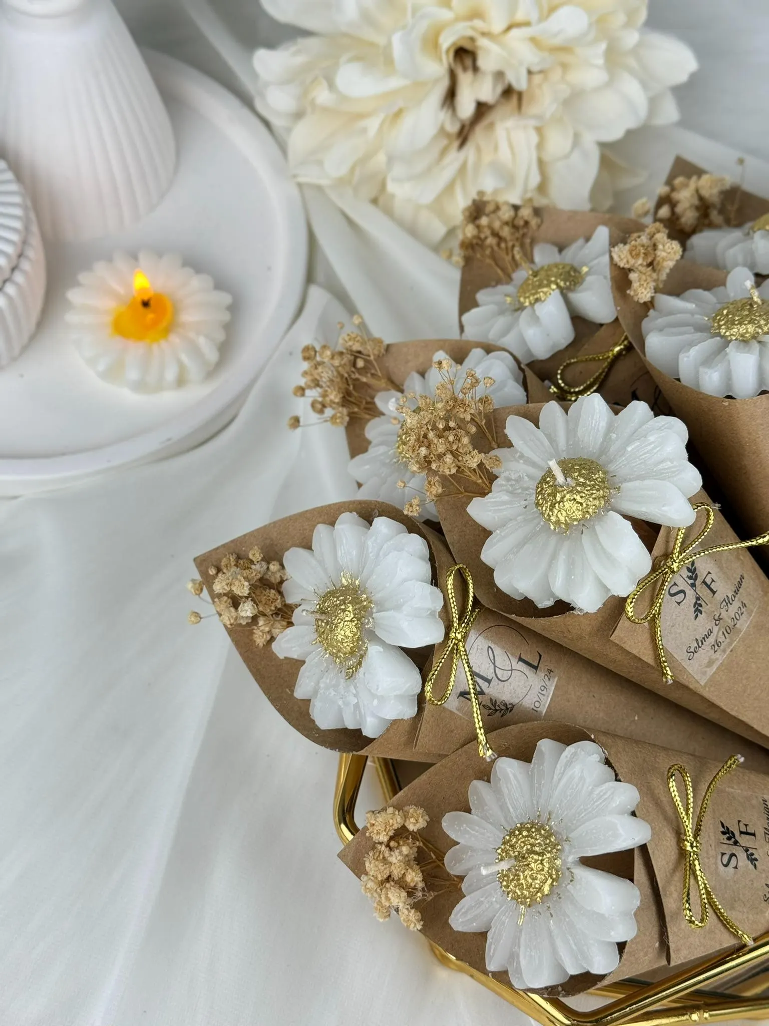 Daisy Flower Candle Gift, Flower Candle Bouquet Favors, Sun Flower Candle,40th,50th,60th,80th,90th,100th Birthday Party Favors, Wedding Gift