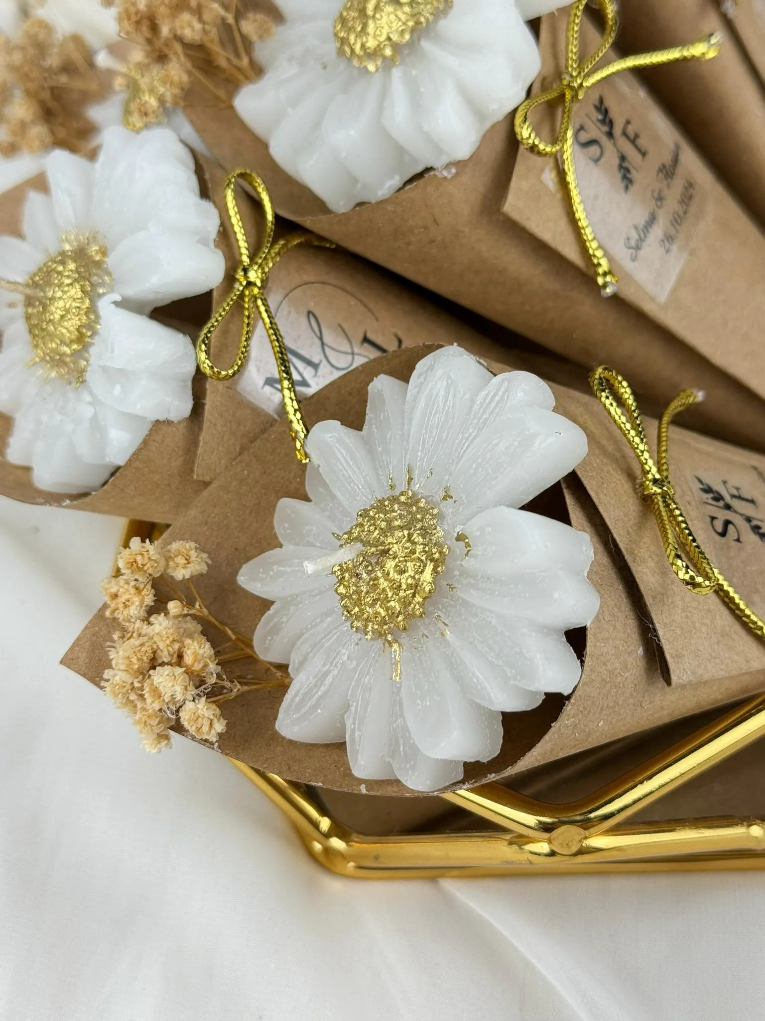 Daisy Flower Candle Gift, Flower Candle Bouquet Favors, Sun Flower Candle,40th,50th,60th,80th,90th,100th Birthday Party Favors, Wedding Gift - image 3