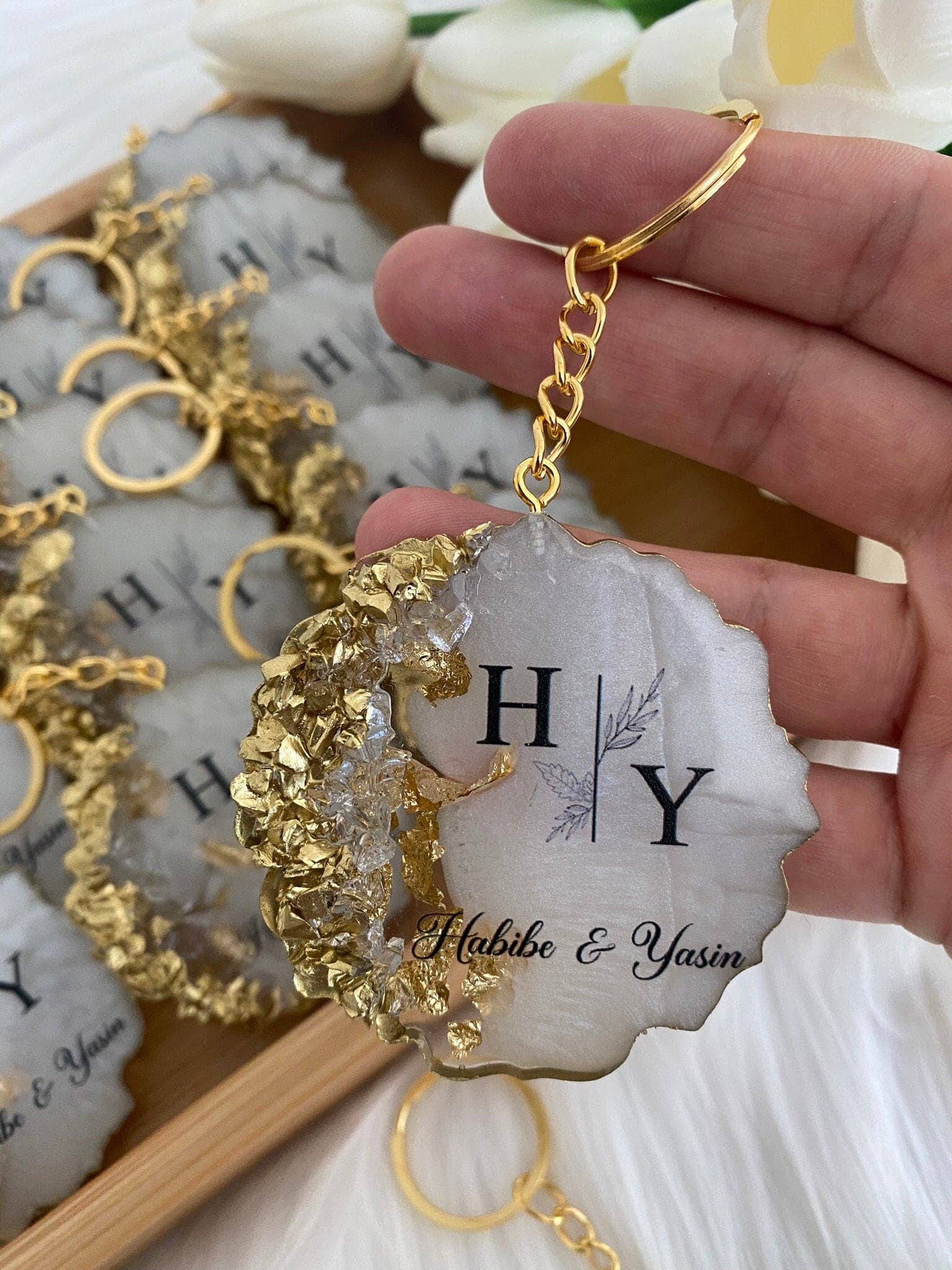 Wedding Favor, Wedding Keychain, Epoxy keychain , Engagement Favor, Anniversary Favor, Henna Favor; Henna Night Gift