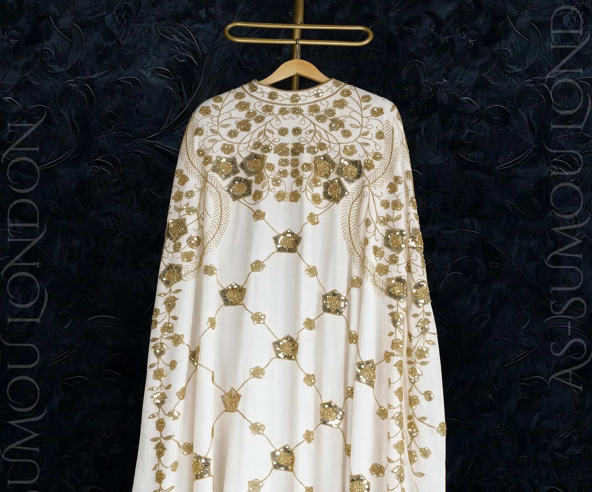 Luxury Two-Piece Off-White Sequin Embroidered Batwing Abaya Cape Elegant Modest Kaftan Islamic Clothing Women Gown - image 4