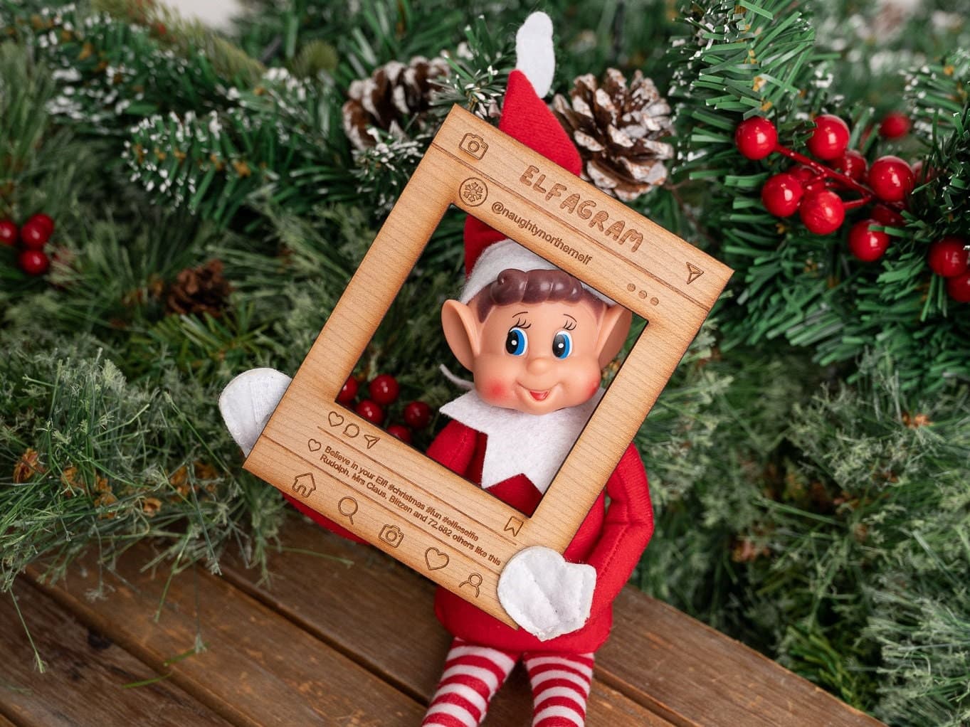 Elfagram Selfie Frame Prop - Props - Modern Day Elf Prop - Christmas Elf - Elf On The - Elf Extras - Xmas Magic - Christmas Magic - Wooden - image 4