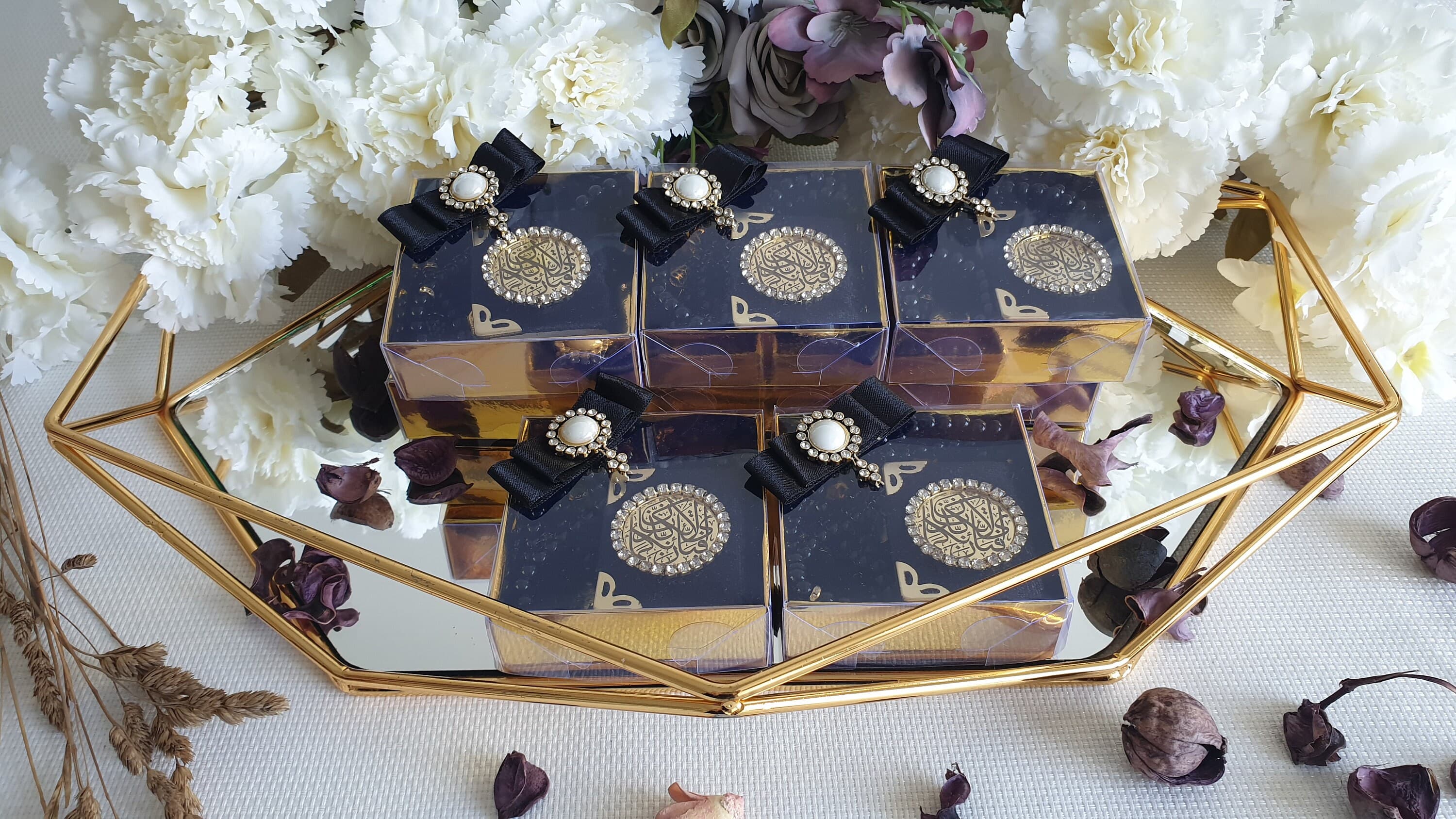 Luxury Custom Mini Quran Favor, Arabic Velvet Quran, Islamic Wedding Favor Ramadan Mubarak, Muslim Baby Shower, Personalize Quran Gift - image 2