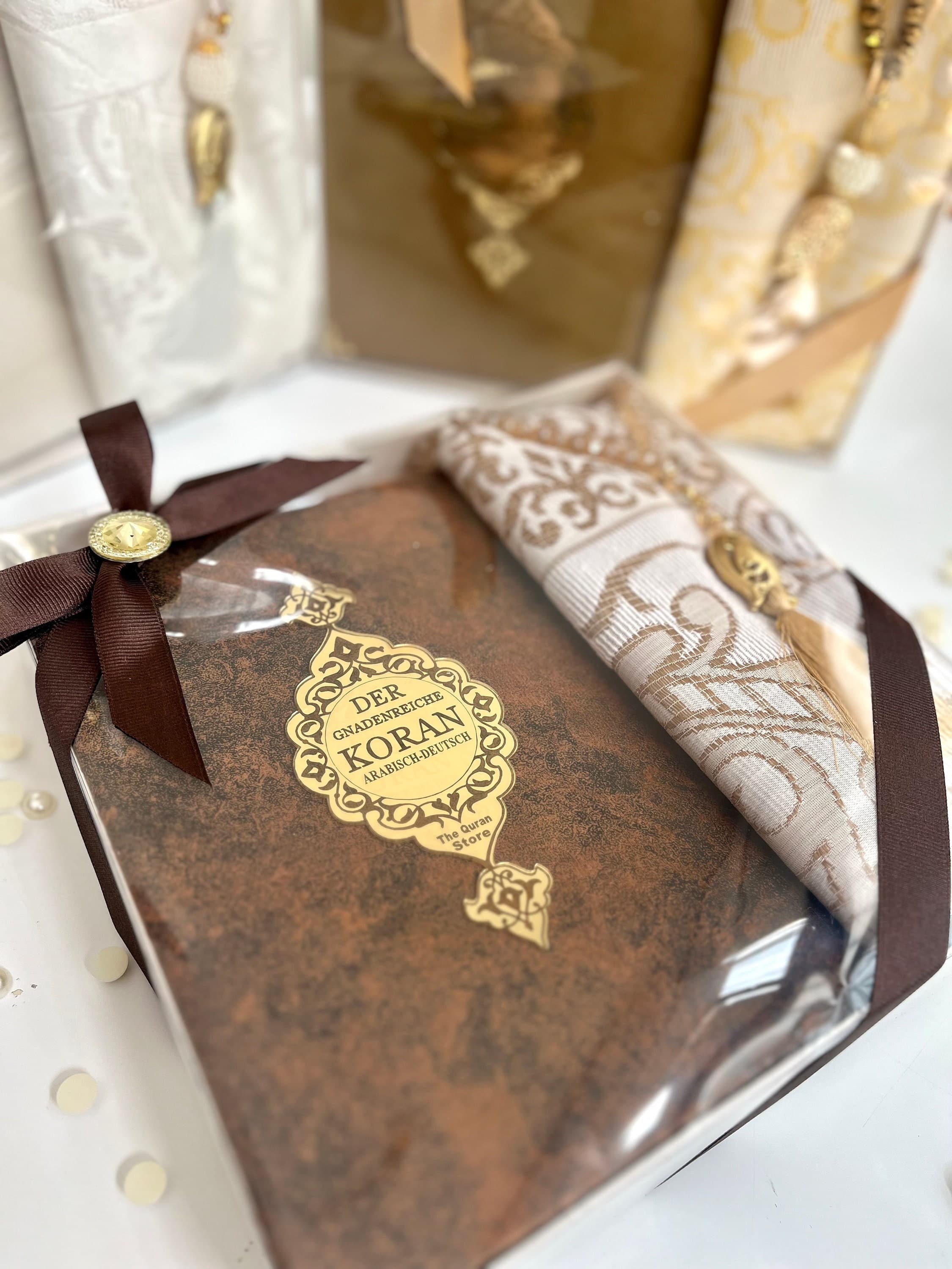 Gold German Quran, Hajj Gift, Eid Gift, Deutch Quran Set and Pearl Tasbih, German Translation Quran, DhikrBeads, German Quran Gift - image 2