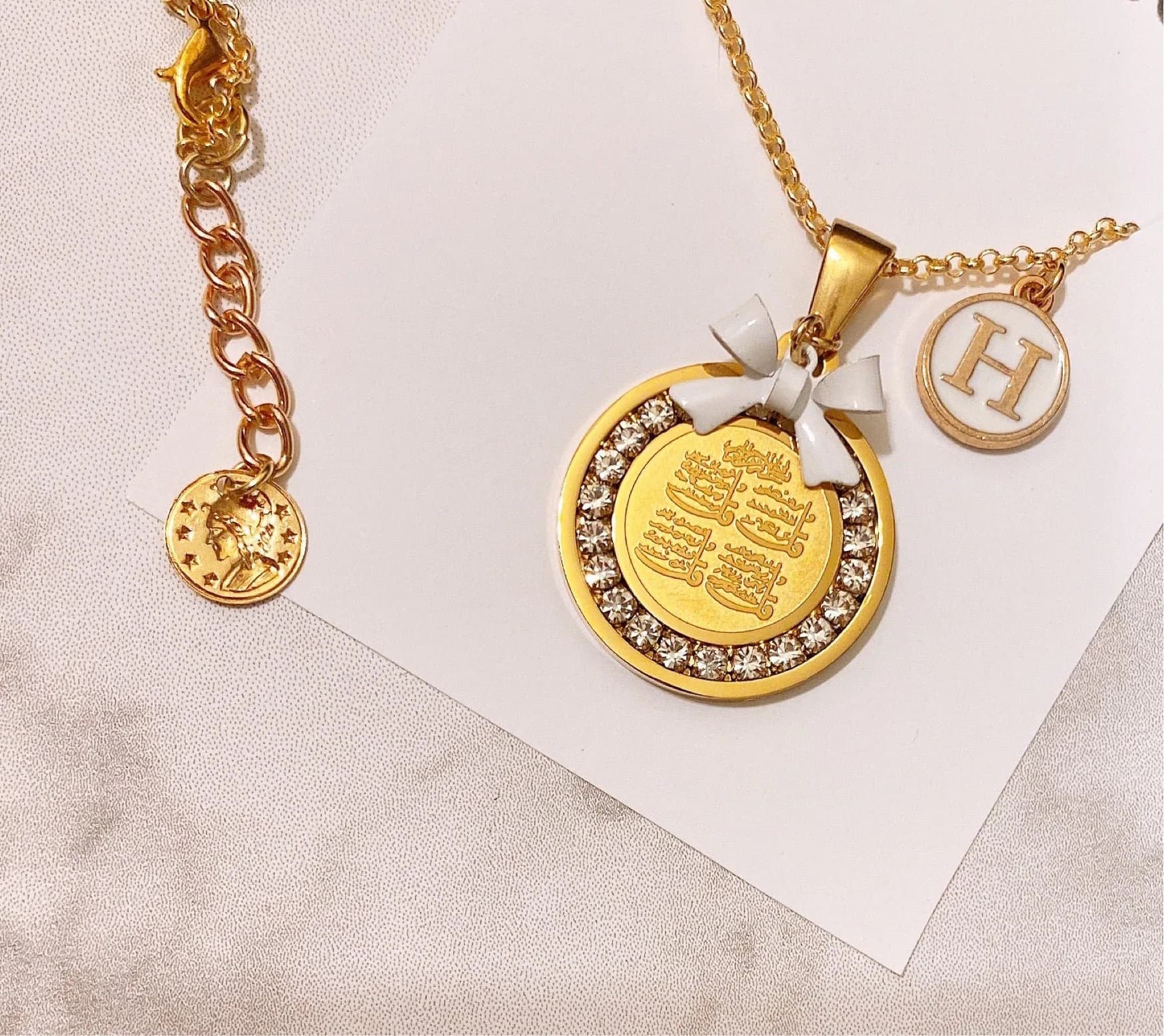 4 Quls personalized necklace in white