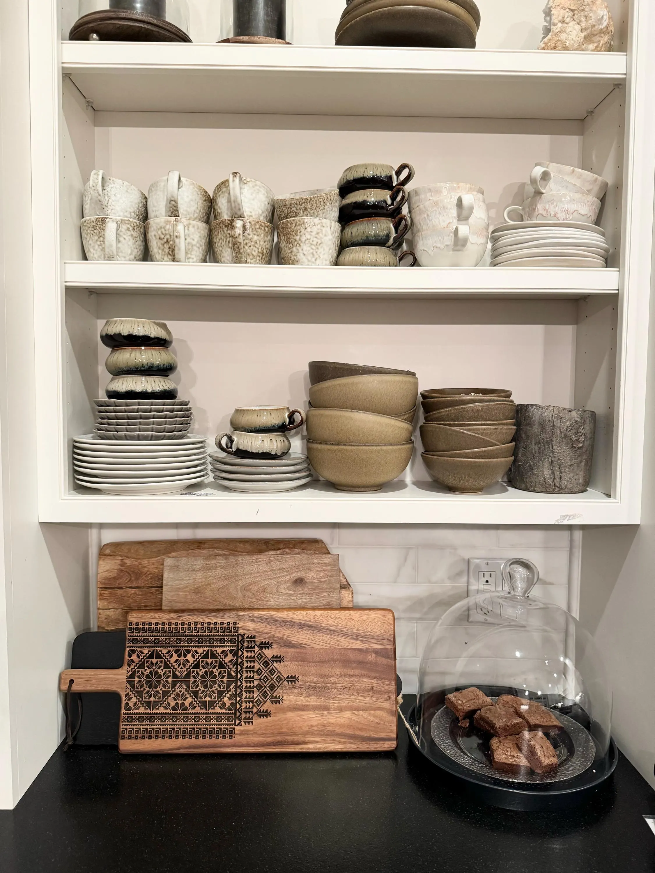 Tatreez Acacia Wood Serving Board: Palestinian Thobe Inspired Decor - image 5
