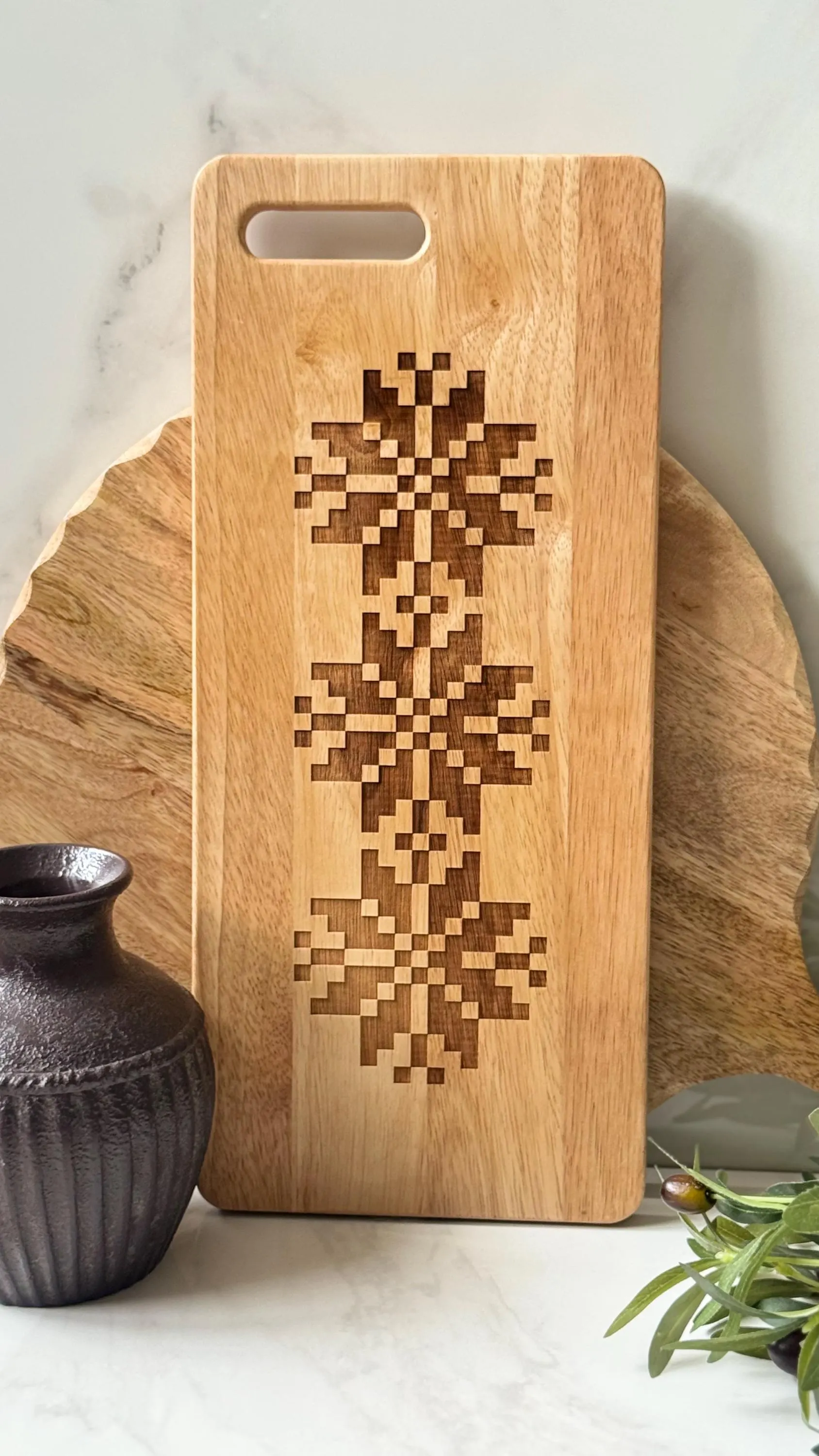 Palestinian Tatreez Engraved Wood Serving Board | Qamar Moon Motif Cheese Board - image 3