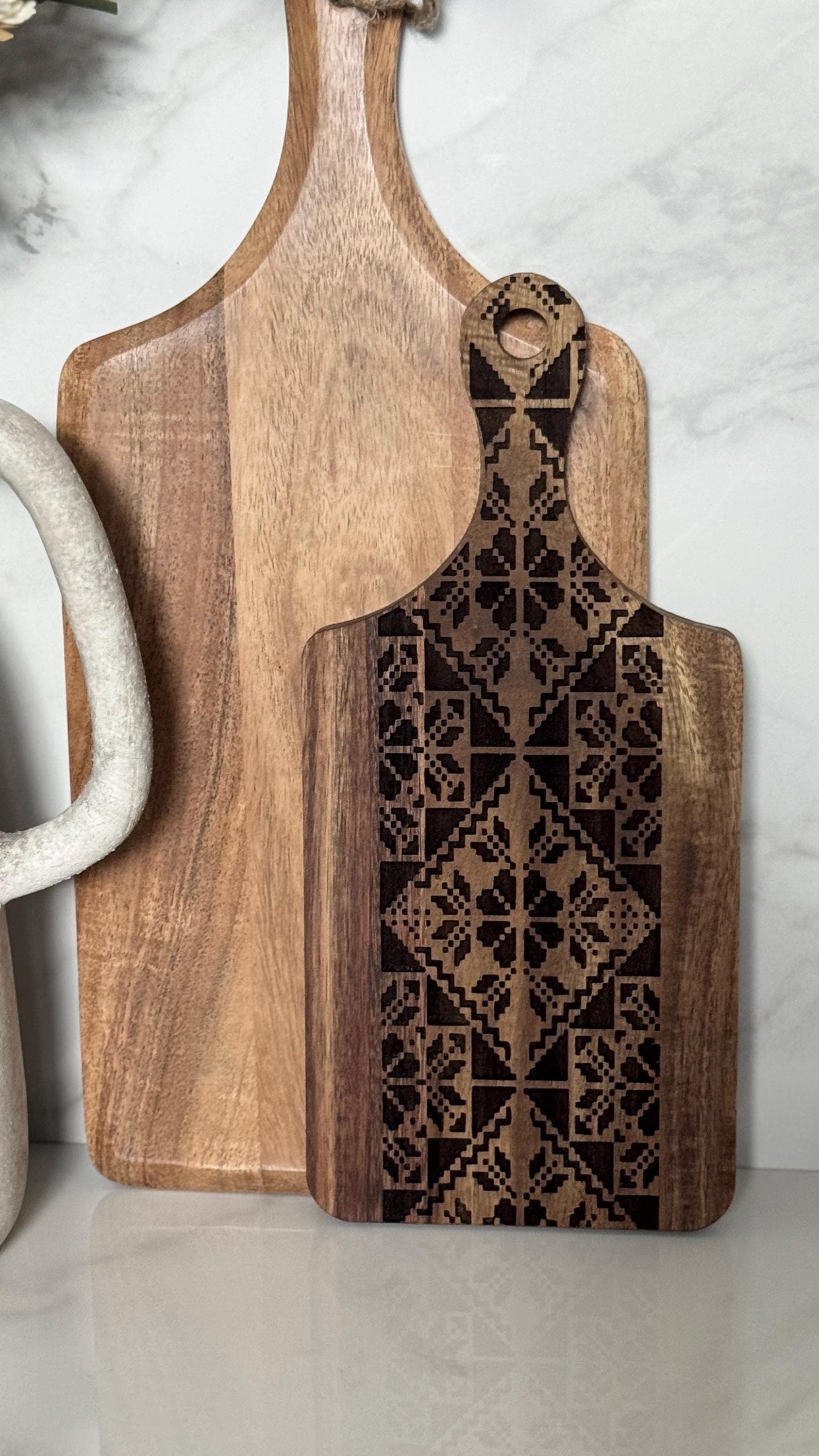 Palestine Tatreez Engraved Acacia Board: Palestinian Embroidery Design - image 4