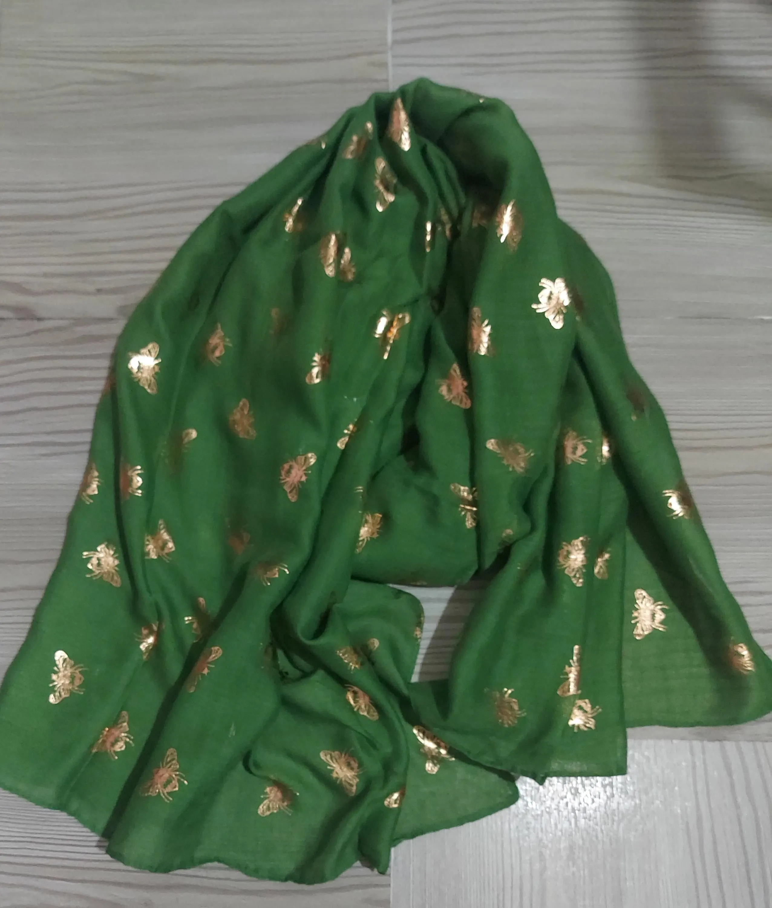 Green Gold Bee Print Scarf, Cotton Viscose Shoulder Wrap,Daily Use Glitter Bumble Honey Bee Shoulder Wrap