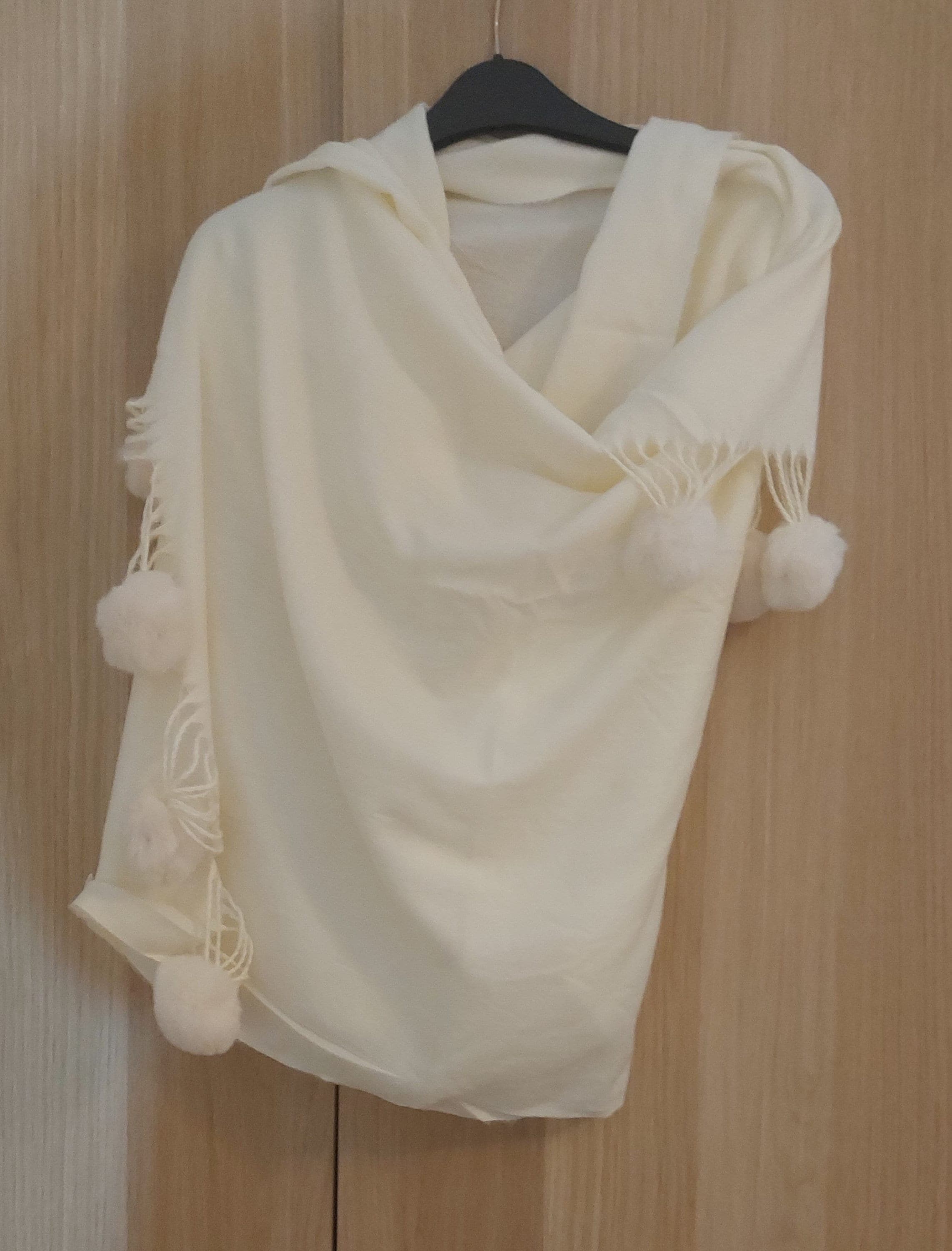 Seasonal Cosy Plain Soft Touch Shrug, Luxury Cream PARTY Large Wrap with Pom Poms, Bridesmaids Pashmina Ideal Mum Gift, Warm Blanket Coverup