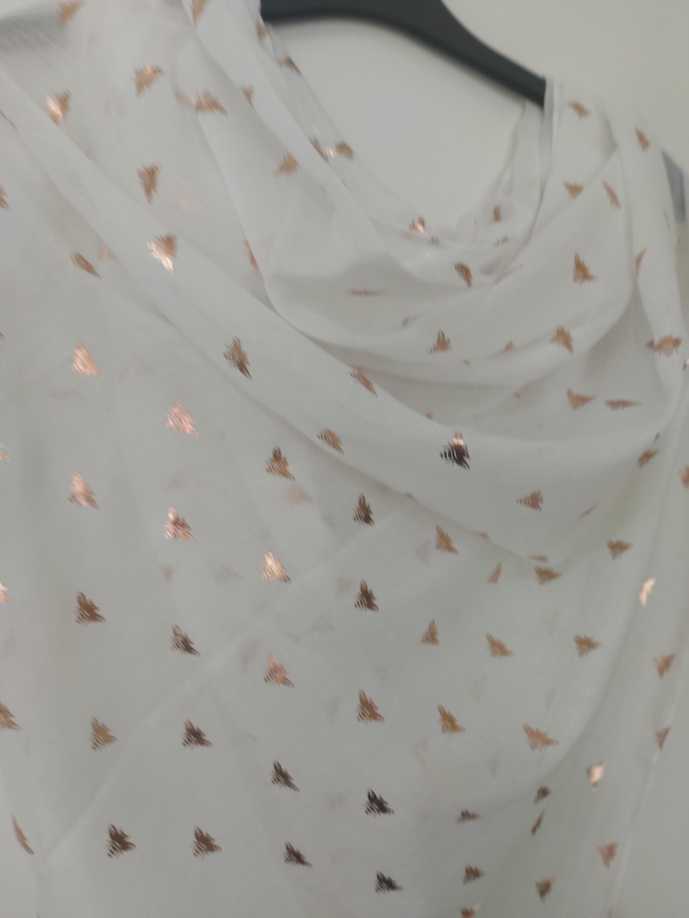 BEE Gold Print White SCARF,Special Gift Scarf for Friend -Mother-Sister,Neckerchief, Daily Use Glitter Gold Bumble Honey Bee Shoulder Wrap - image 4