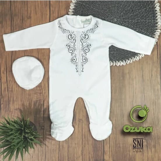Embroidered Muslim Baby Boy Romper with Hat – 0-6 Months