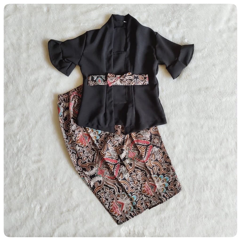SIFON KUTUBARU 0- 2.5years baby Kebaya, Baby kebaya sets LONG batik  skirts, baby Kebaya sets batik skirts - image 3