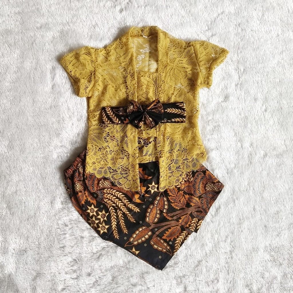 LACE KUTUBARU 0- 2.5years baby Kebaya, Baby kebaya sets LONG batik  skirts, baby Kebaya sets batik skirts