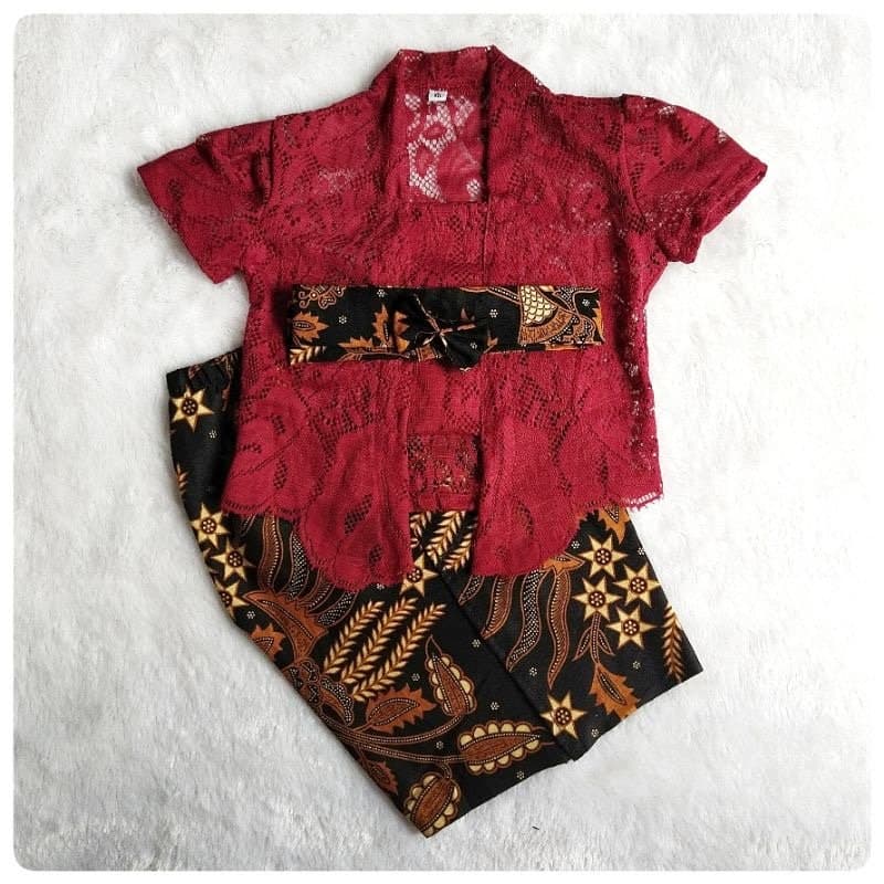LACE KUTUBARU 0- 2.5years baby Kebaya, Baby kebaya sets LONG batik  skirts, baby Kebaya sets batik skirts - image 4