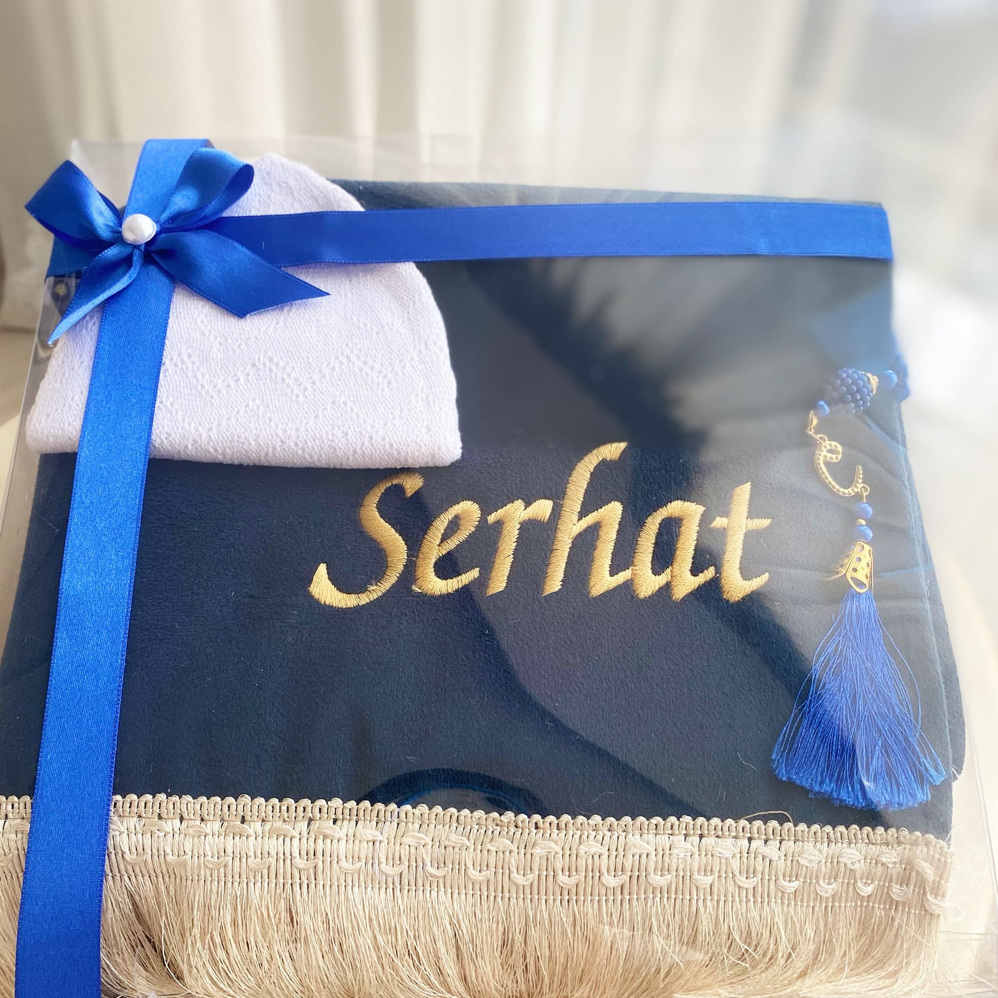 Personalized Velvet Prayer Rug Set: Islamic Gift with Pearl Rosary - image 5