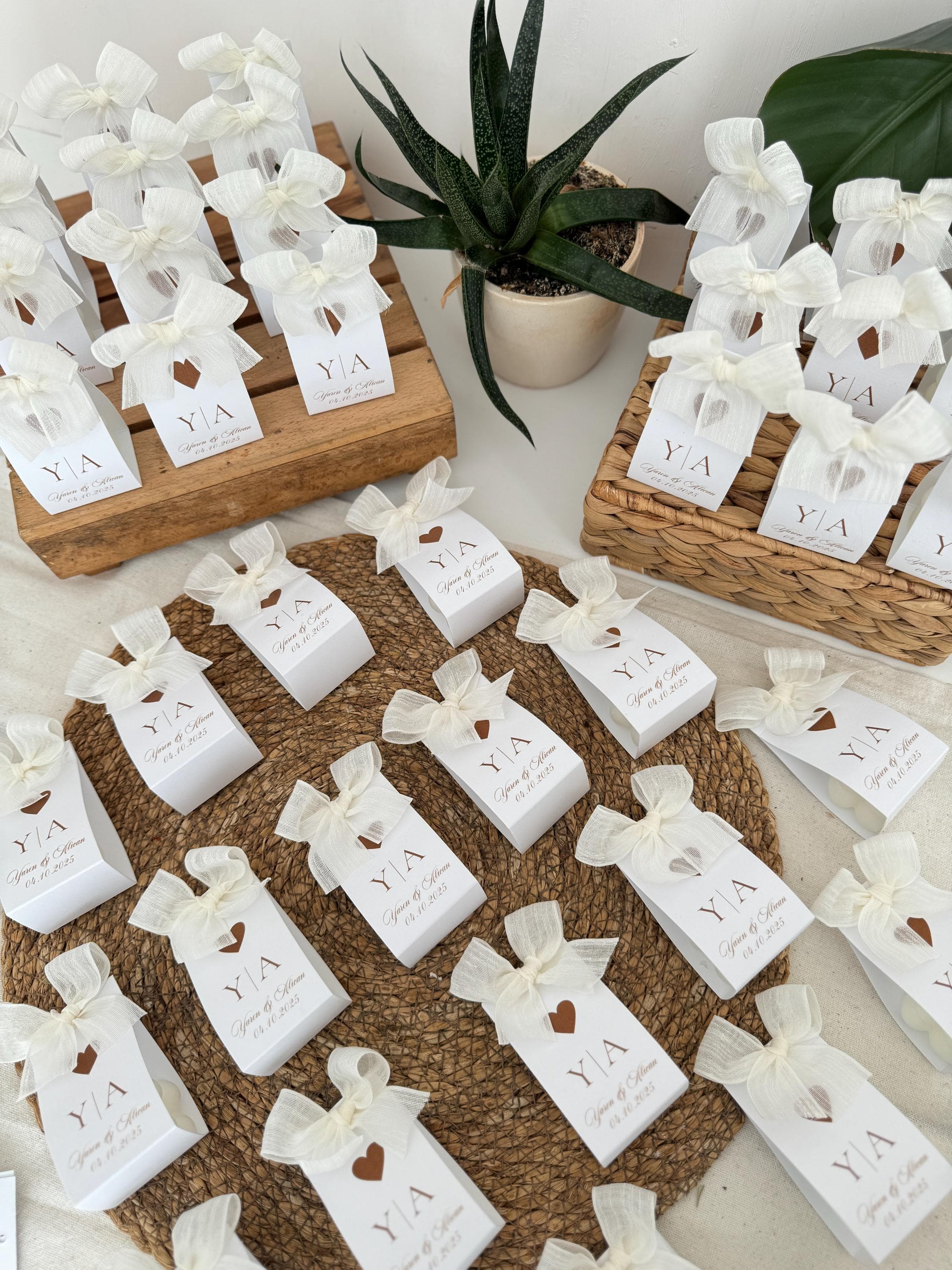 Bubble Candle Wedding Favors: Personalized Engagement Gift, Bulk Bridal Gift - image 4
