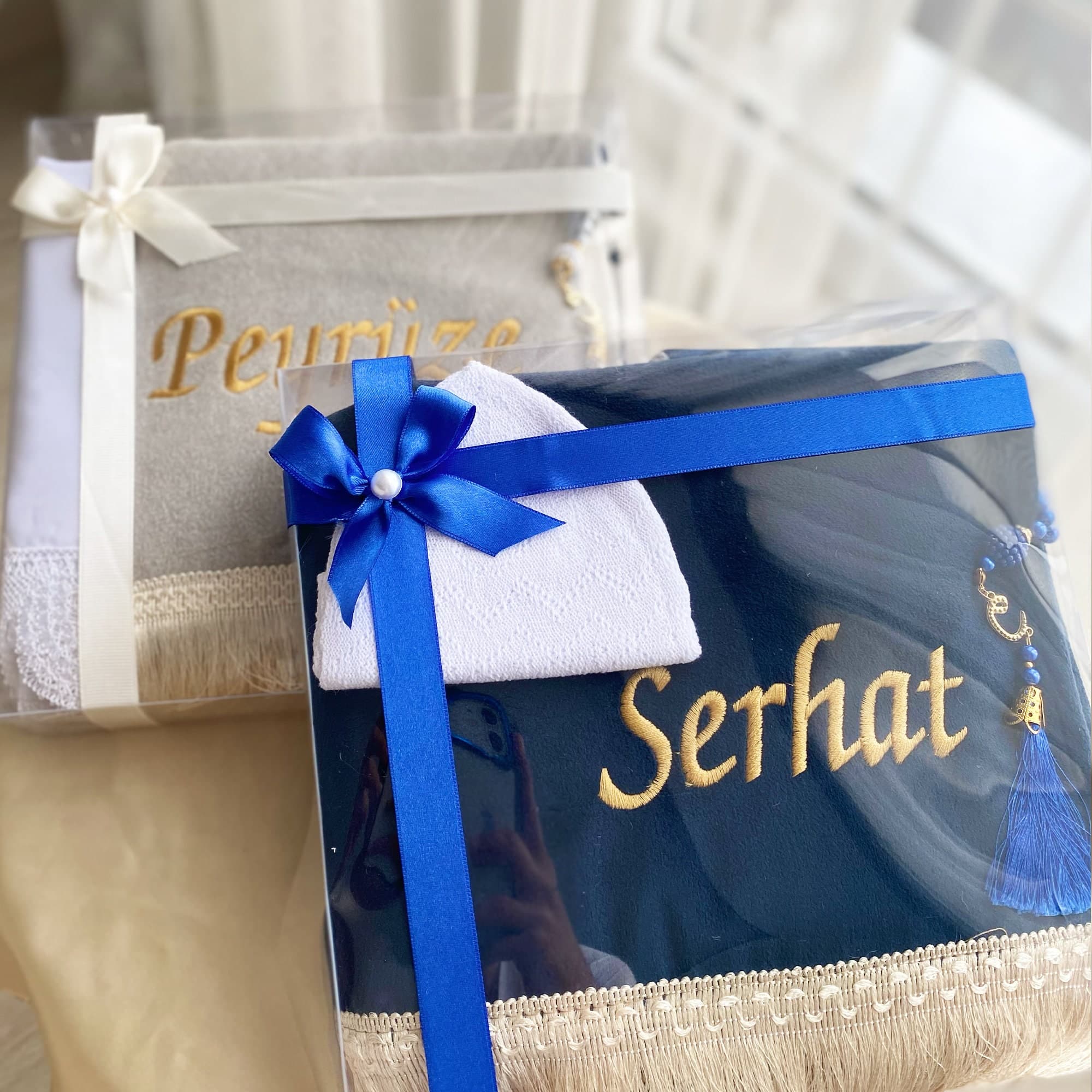 Personalized Velvet Prayer Rug Set: Islamic Gift with Pearl Rosary - image 3