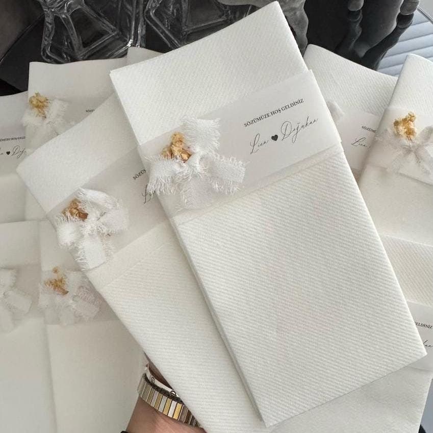 Personalized Linen-Like Dinner Napkins: Wedding Decor