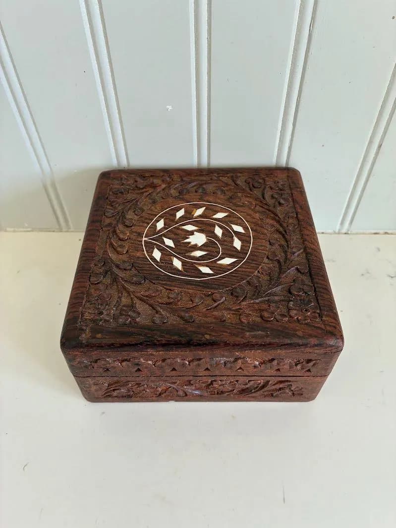 Vintage carved wooden square jewelry/Trinket box