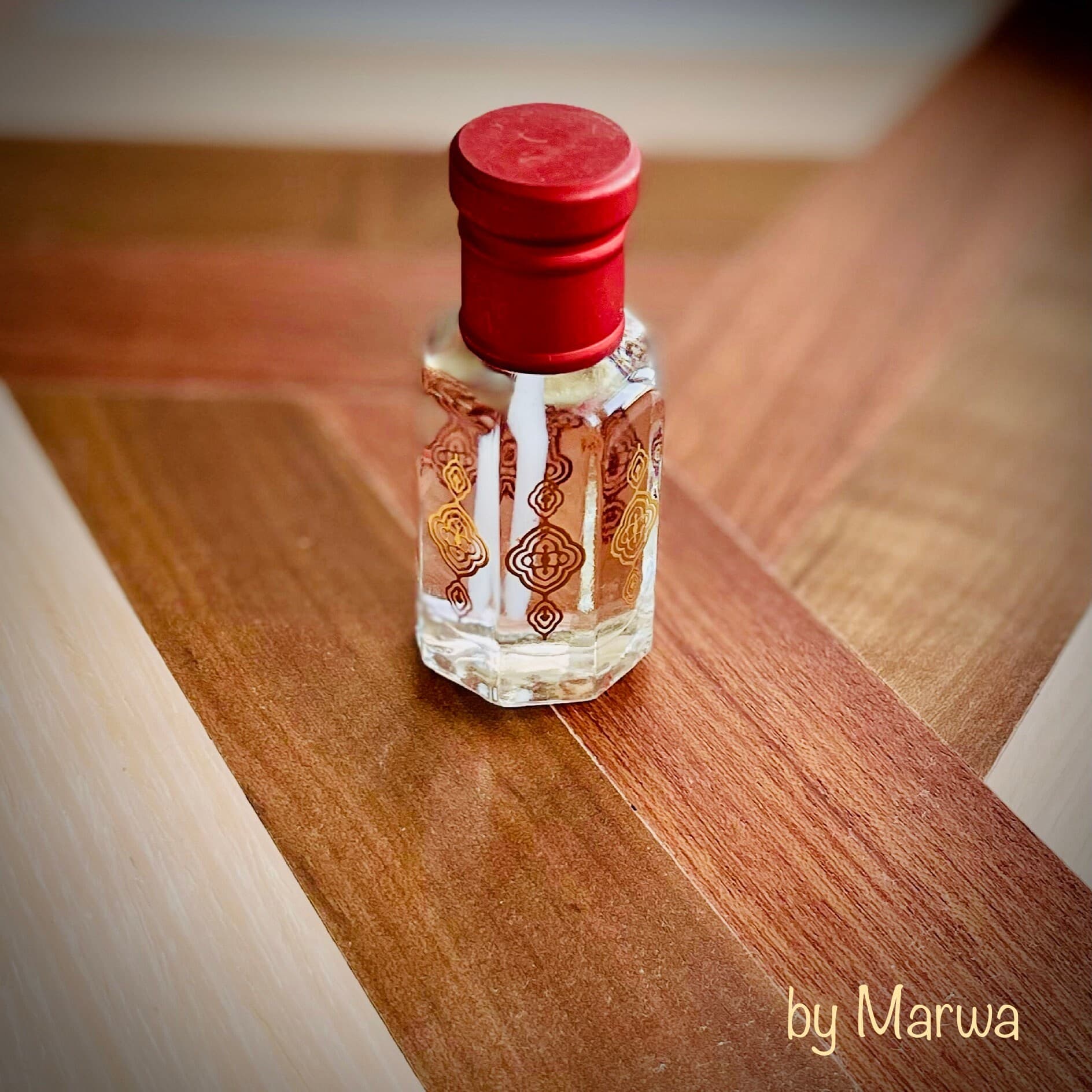 Arabian Sandalwood Perfume Oil: Musky Attar, Alcohol-Free, Vegan - image 5