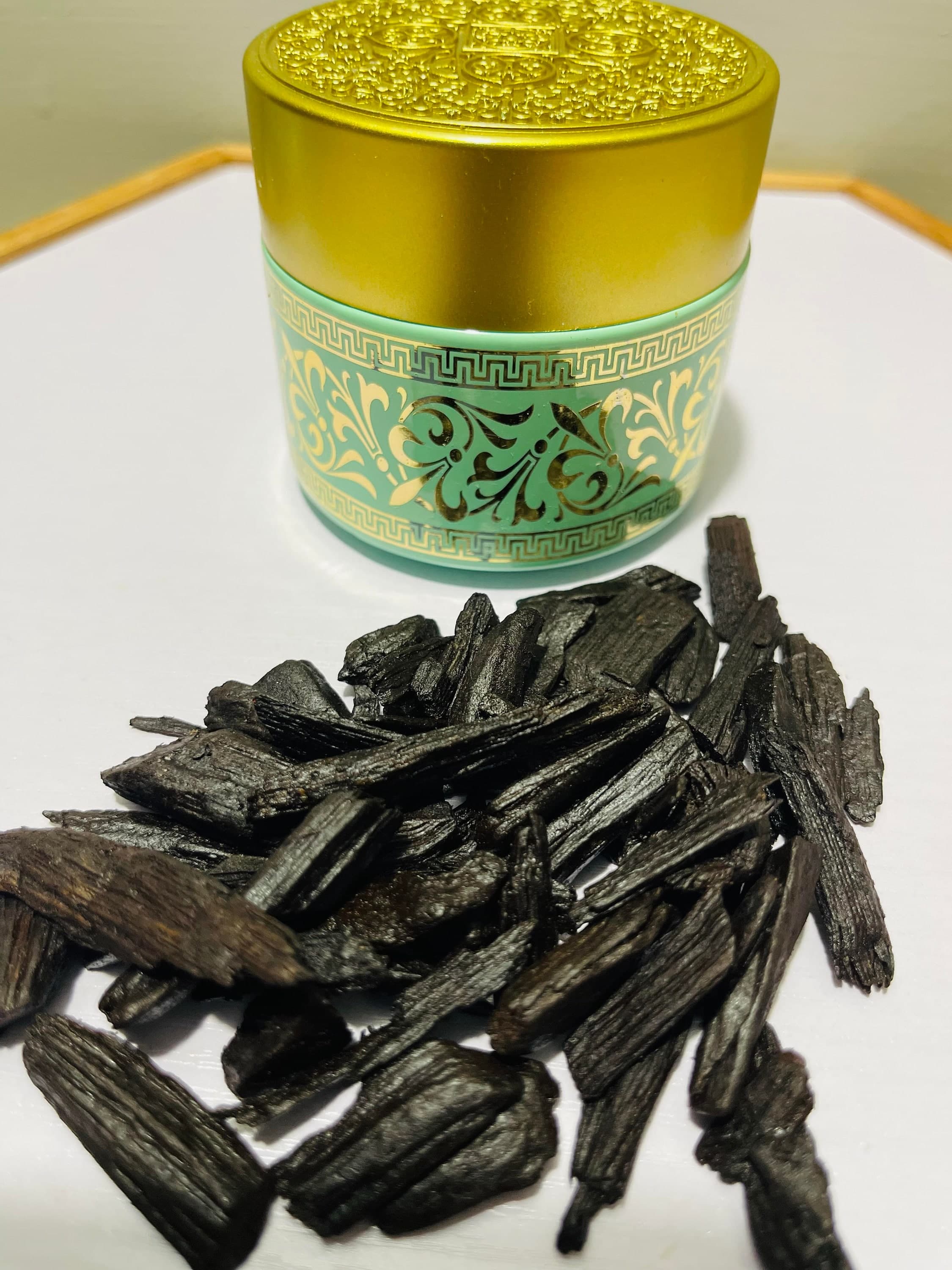 Mamul Amber - Natural Agarwood / Oudh chips / Bakhoor / Bukhoor / Incense / Home Fragrances