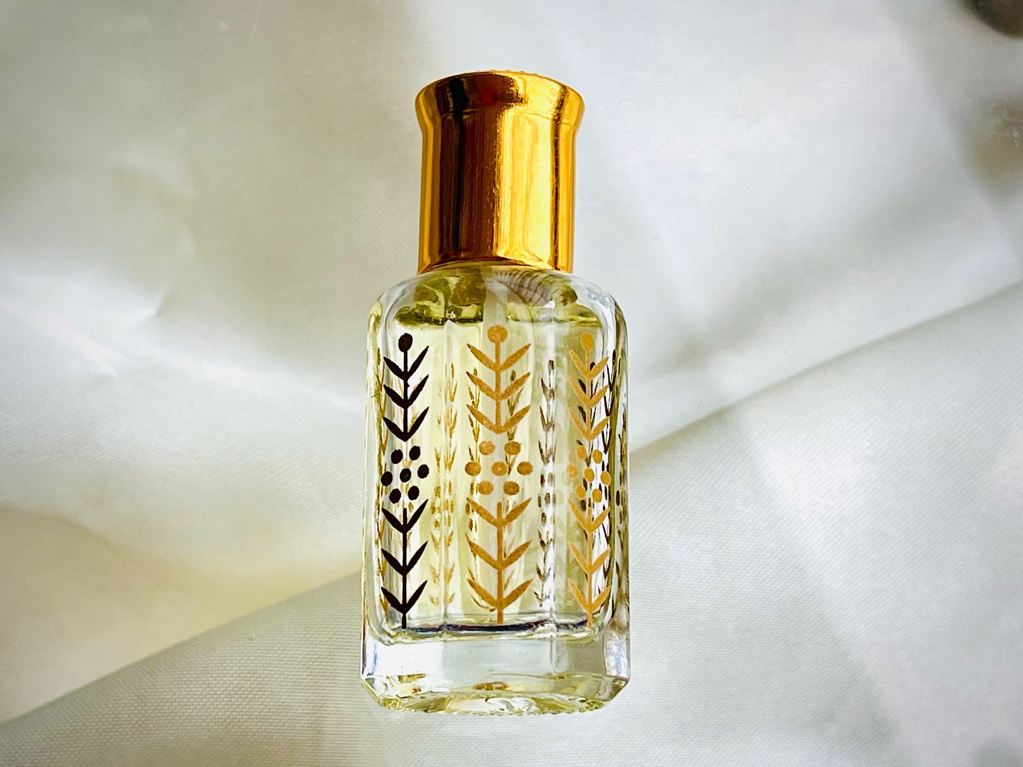 Nice Life Perfume Oil: Iris, Patchouli, Vanilla - Alcohol-Free, Vegan - image 3