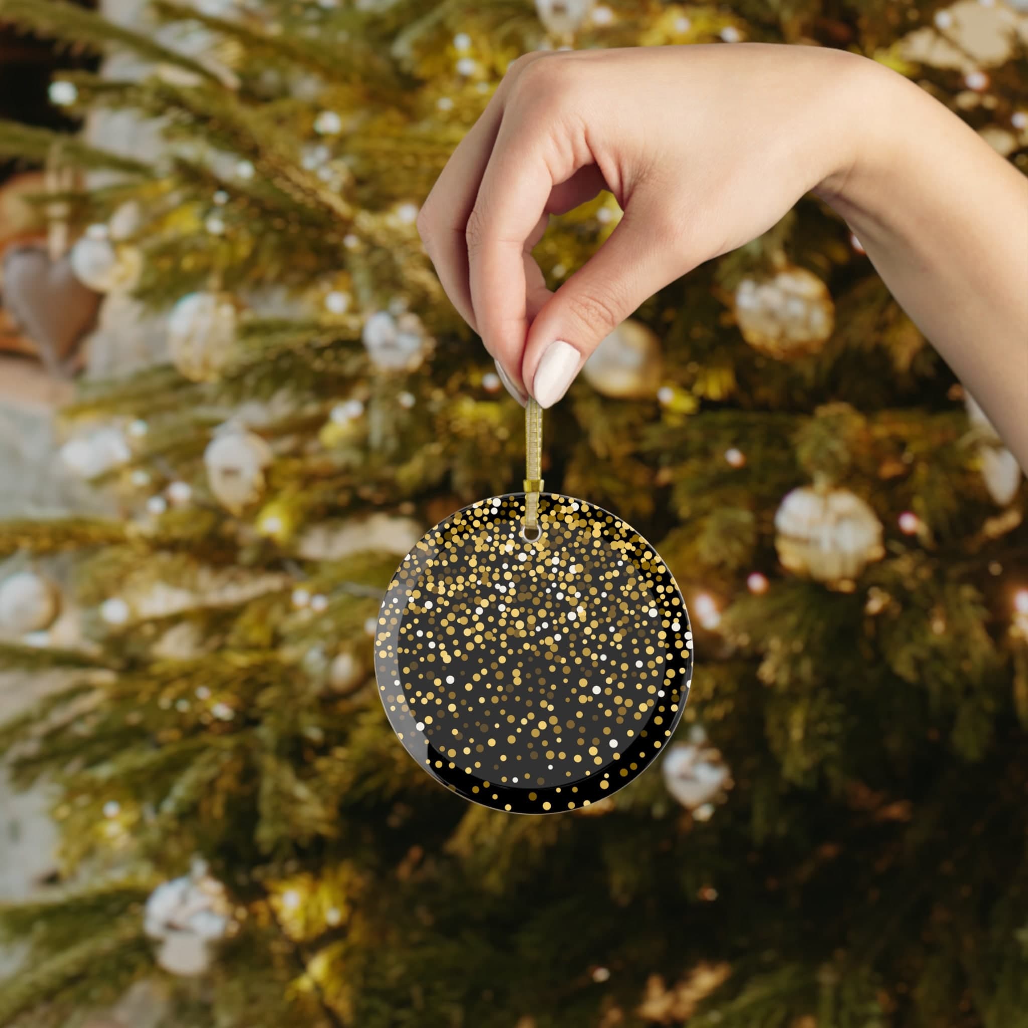 Personalized Family Christmas Ornament: Glass Tree Decor