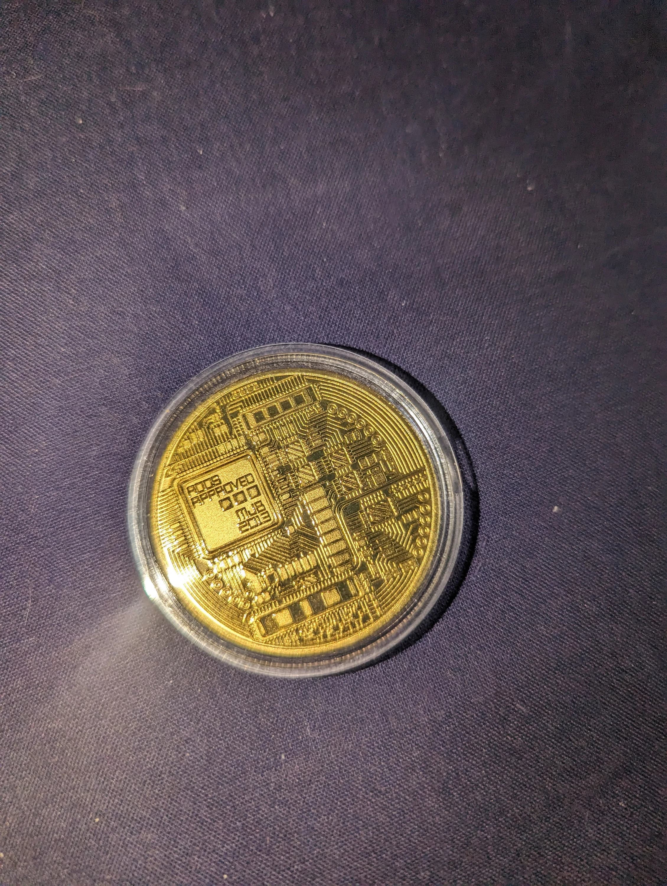 Gold bitcoin coin , brings wealth and fortune - image 3