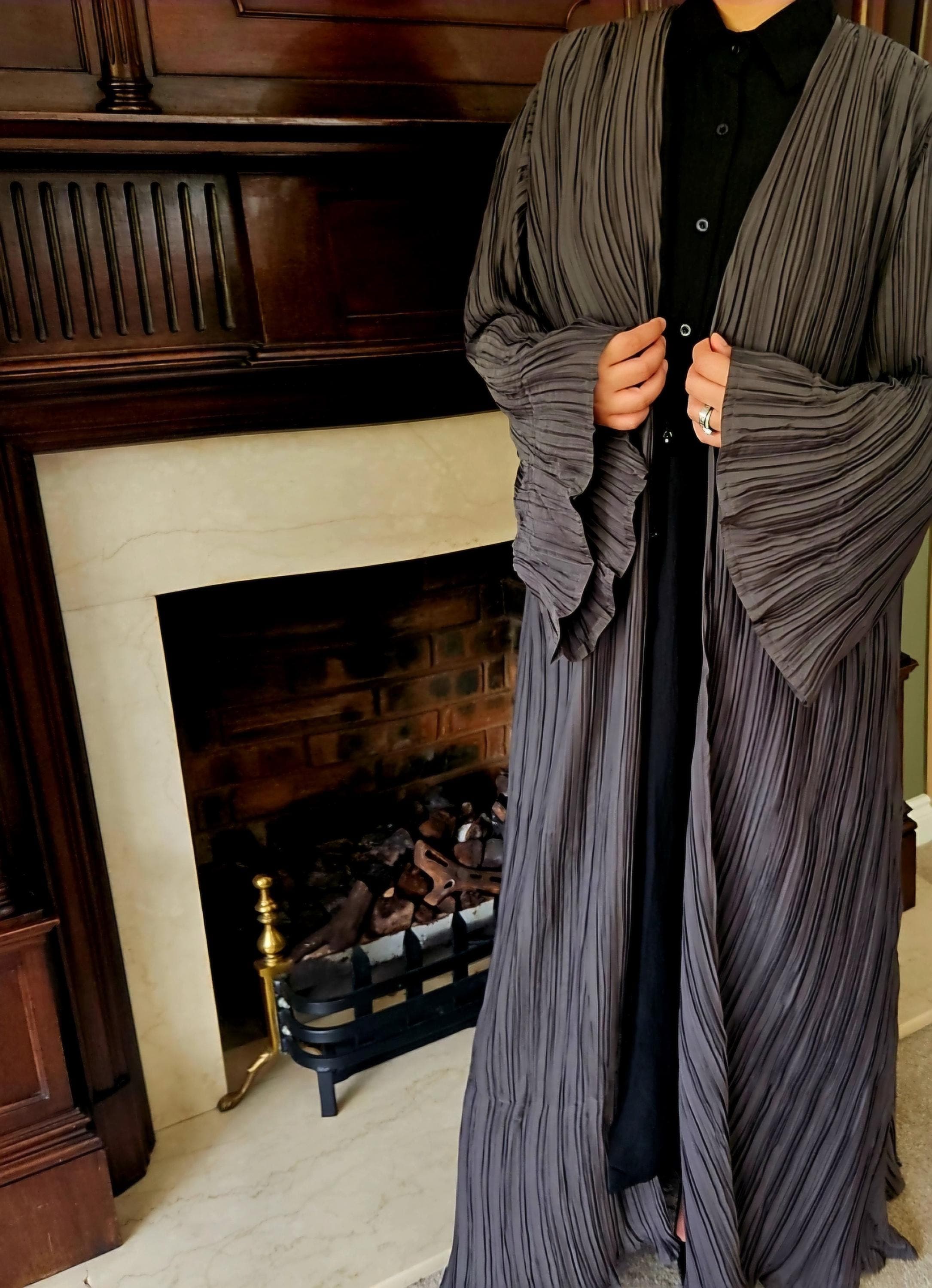 Abaya dubai black/ grey|casual abaya| smart abaya | pleat abaya |abaya gift | oversized overcoat| abaya dress | dubai abaya | gift
