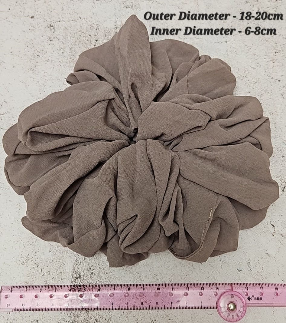 Chiffon scrunchie LARGE, chiffon hijab scrunchie, tie hair scrunchie, large hijab scrunchie, volume scrunchie - image 4