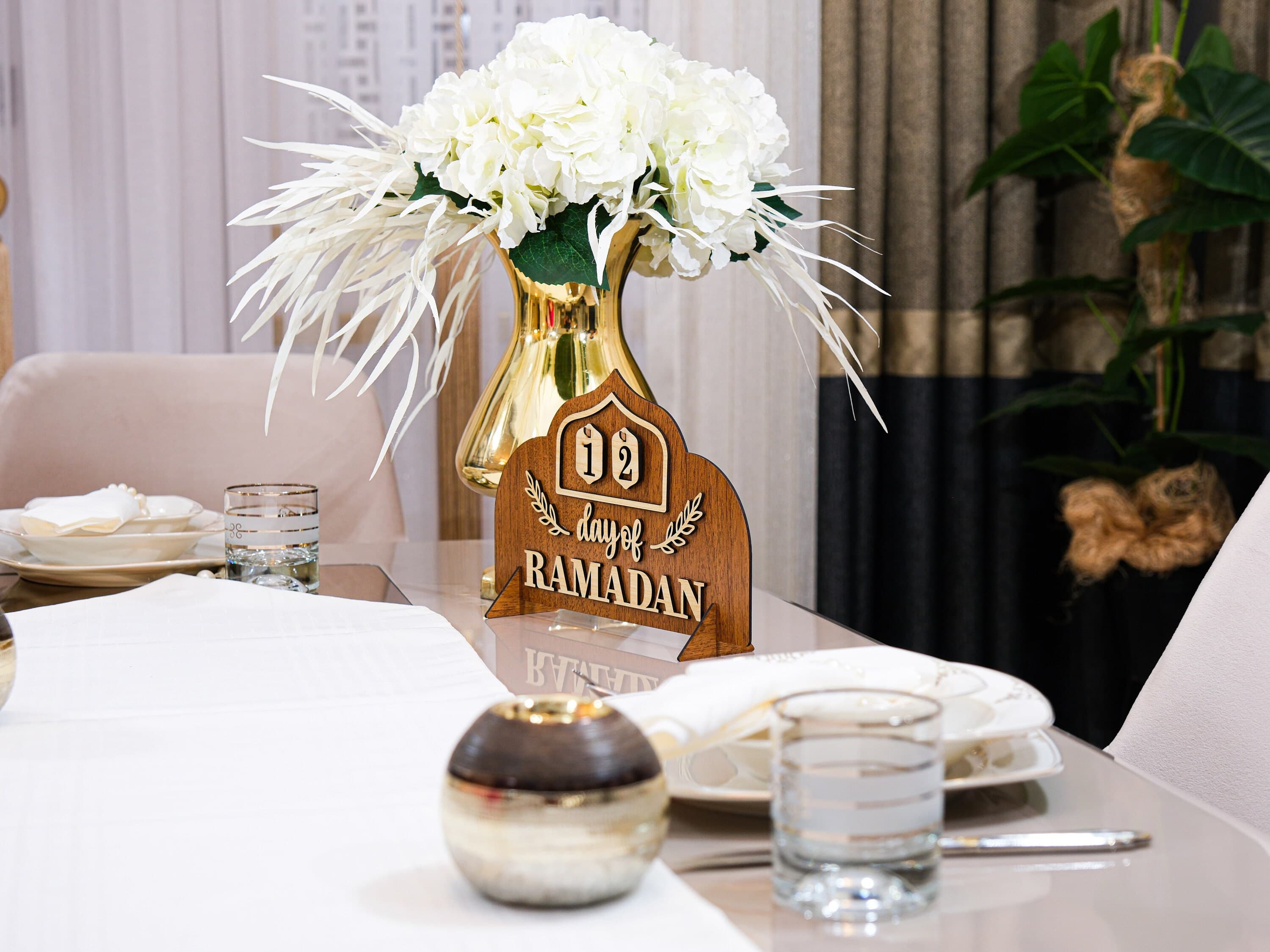 Ramadan Countdown Calendar: Eid Mubarak Table Decor - image 4