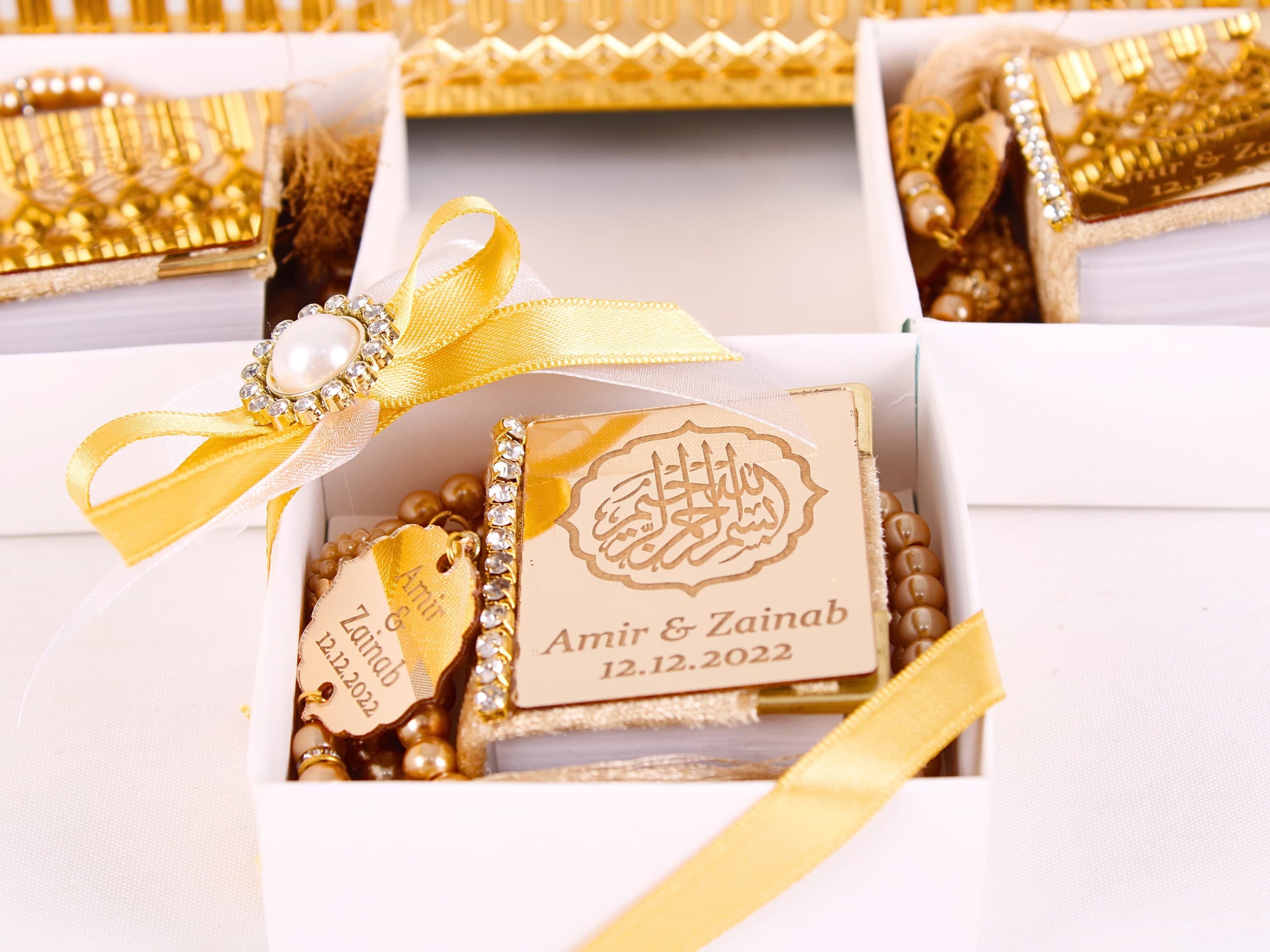 Personalized Mini Quran Gift Set: Velvet Box, Pearl Tasbeeh - Eid Favors