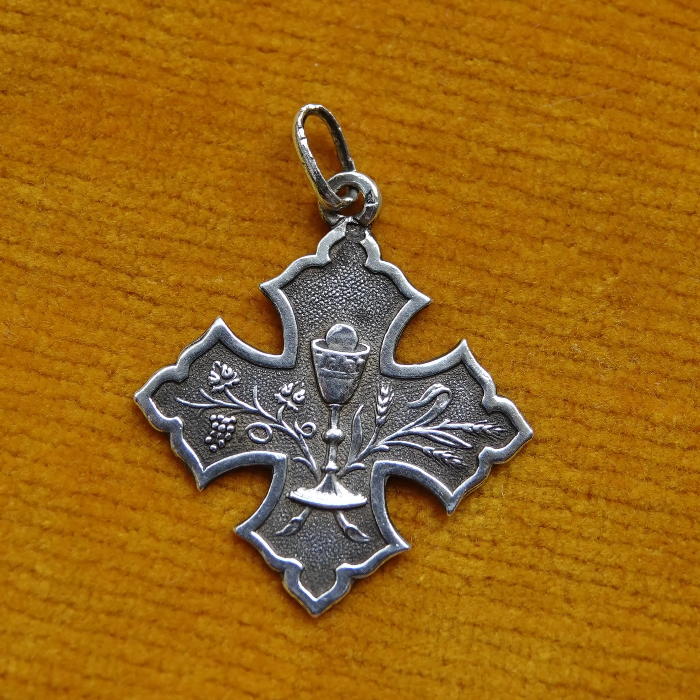 Art nouveau Silver Eucharist medal, Antique French Cross Form First Communion pendant