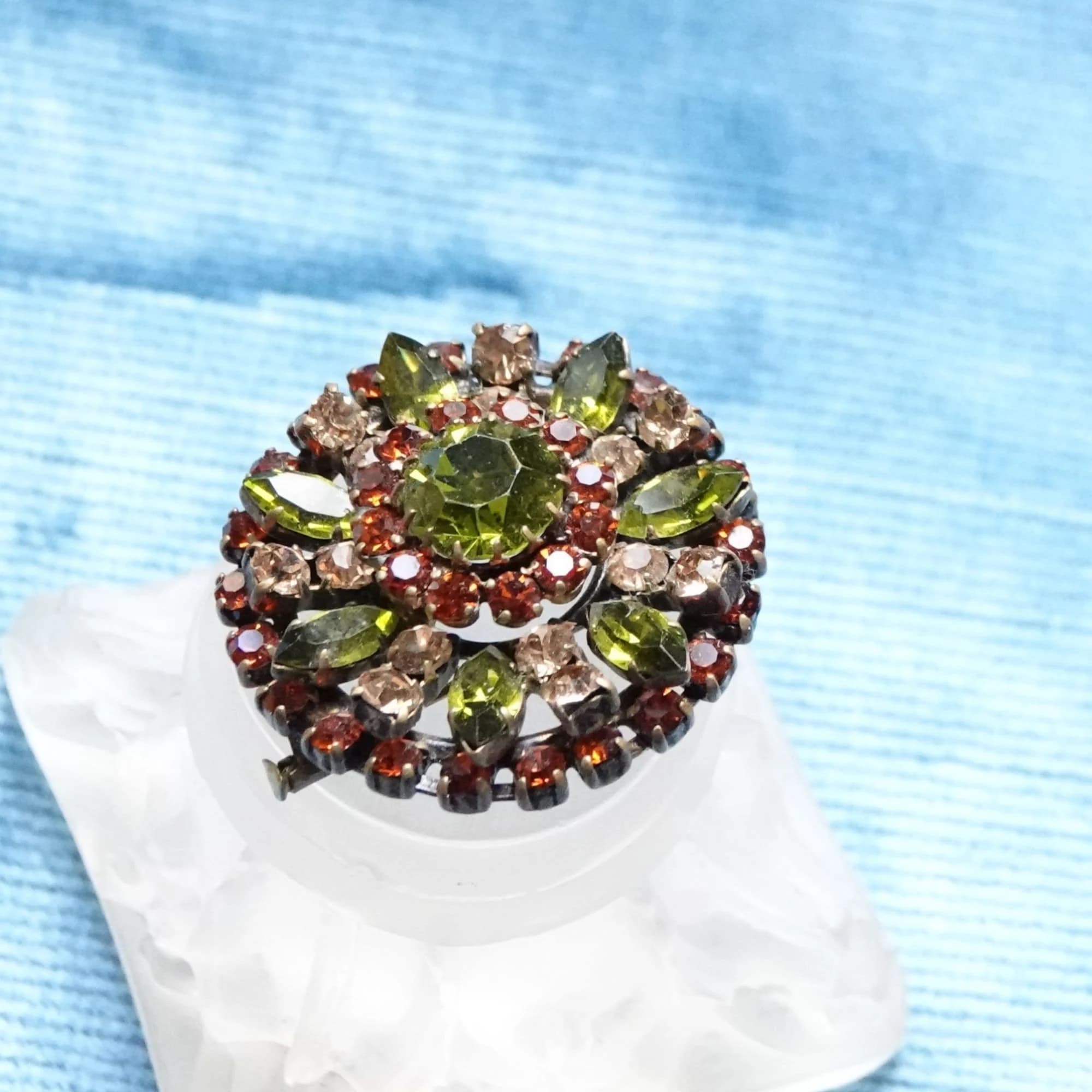 Green & bronze rhinestone brooch, Vintage round cluster brooch, 1950s costume jewellery, Cloak fastener