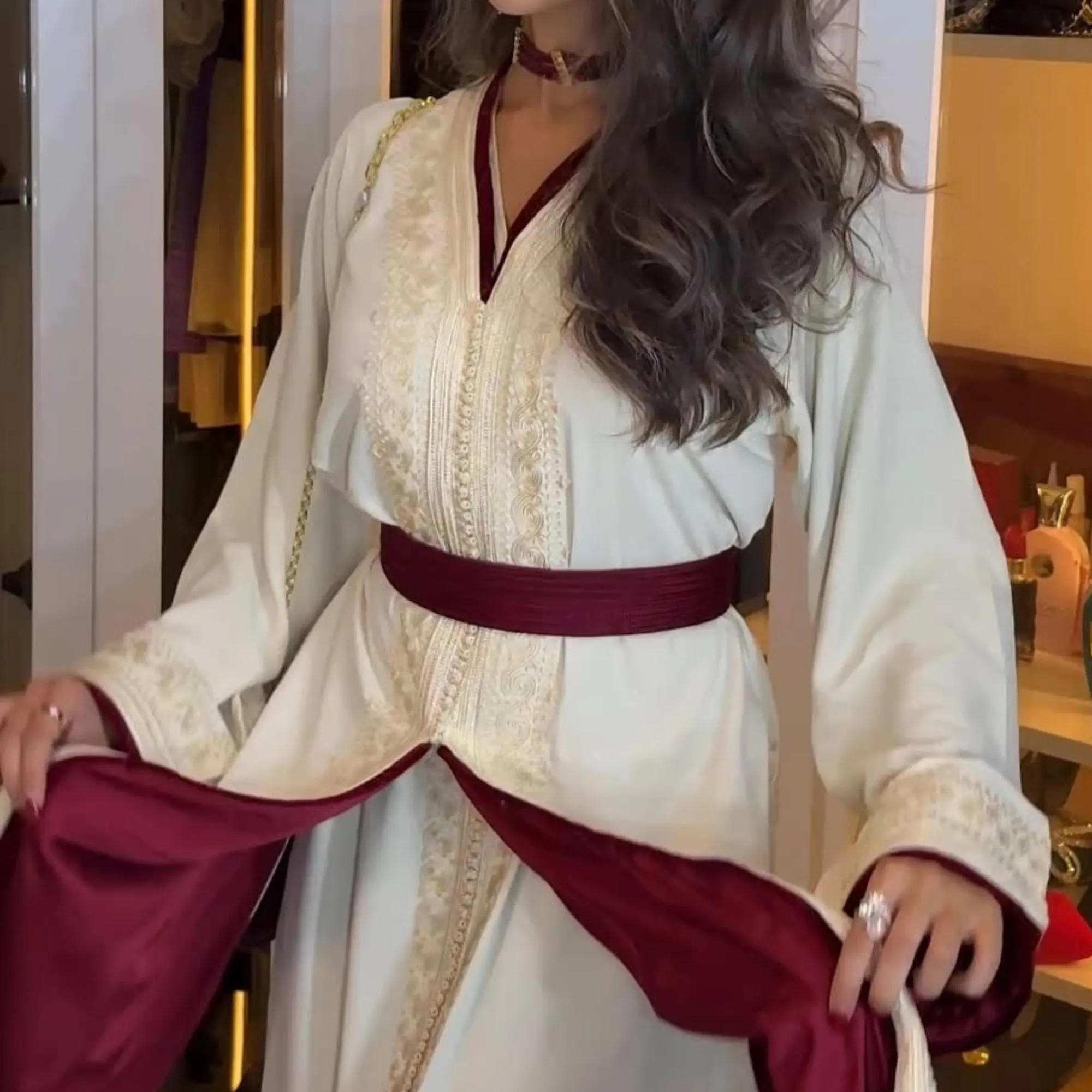 Moroccan off-white takchita, Embroidered wedding guest Kaftan, Engagement moroccan dress, Henna caftan, Khotoba dress, Bridal kuftan.