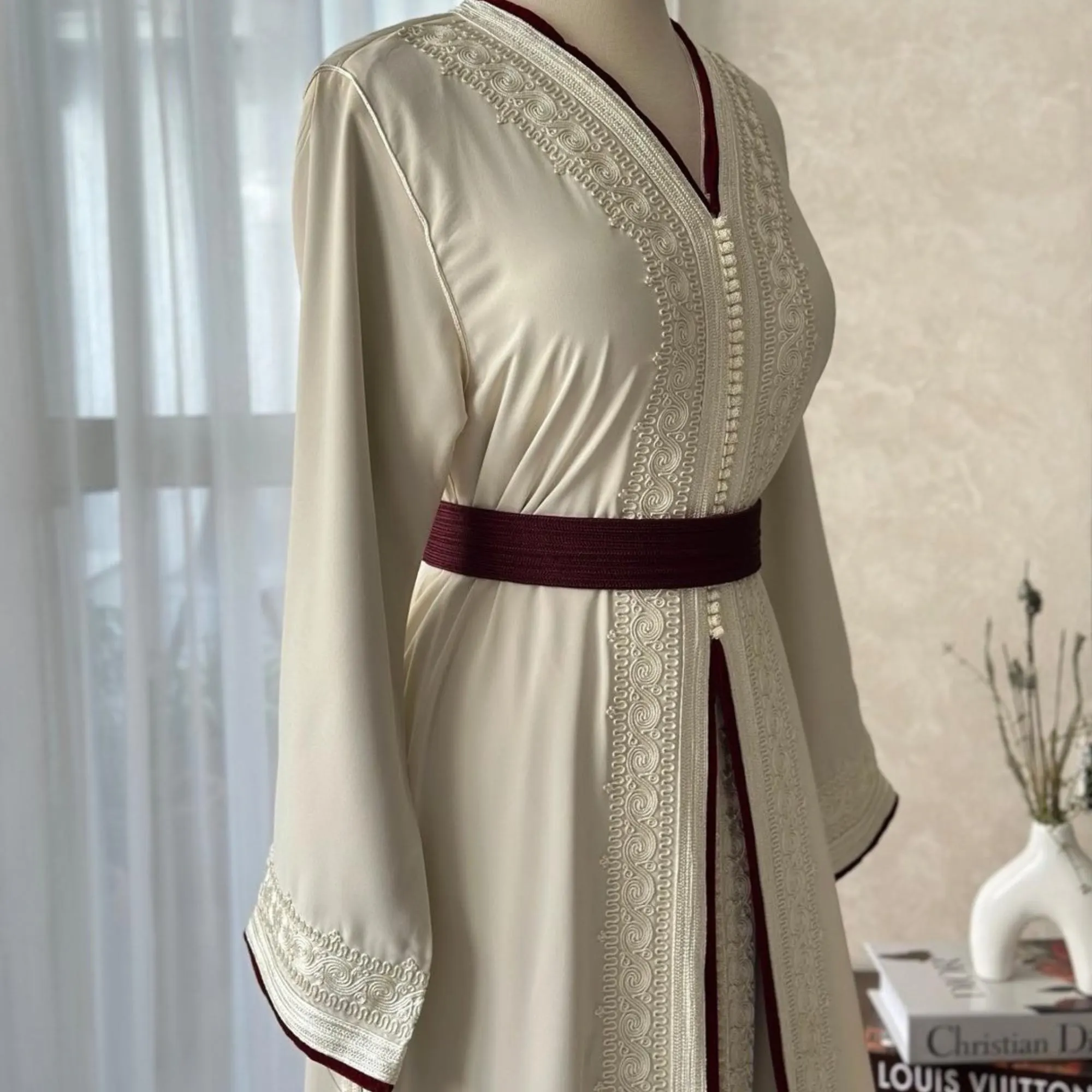 Moroccan off-white takchita, Embroidered wedding guest Kaftan, Engagement moroccan dress, Henna caftan, Khotoba dress, Bridal kuftan. - image 5