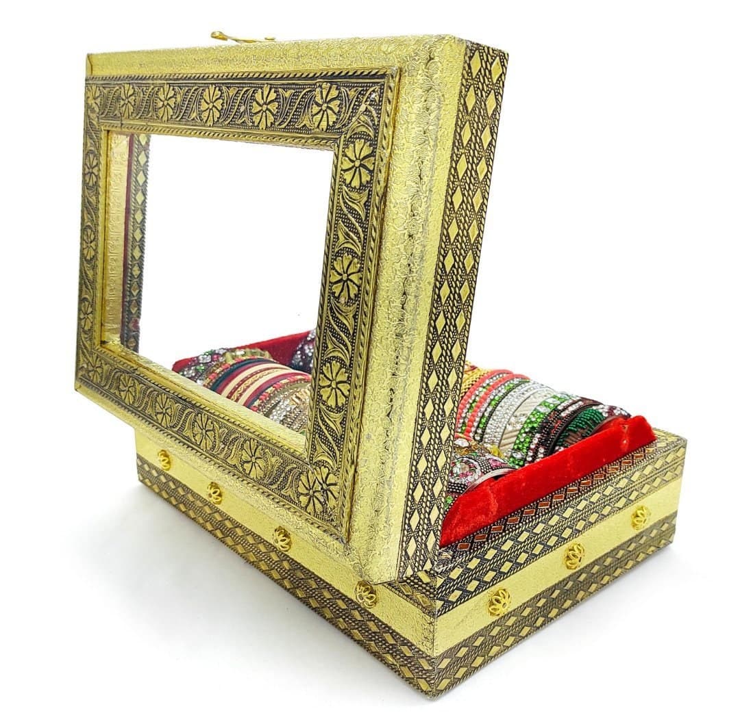 Scarlet Elegance Jewelry Box - Front View
Red Velvet Wooden Jewellery Storage - Opened
Elegant Accessory Organizer - Interior View
Timeless Treasure Chest - Side View
Luxury Velvet Jewellery Box - Stylish Display