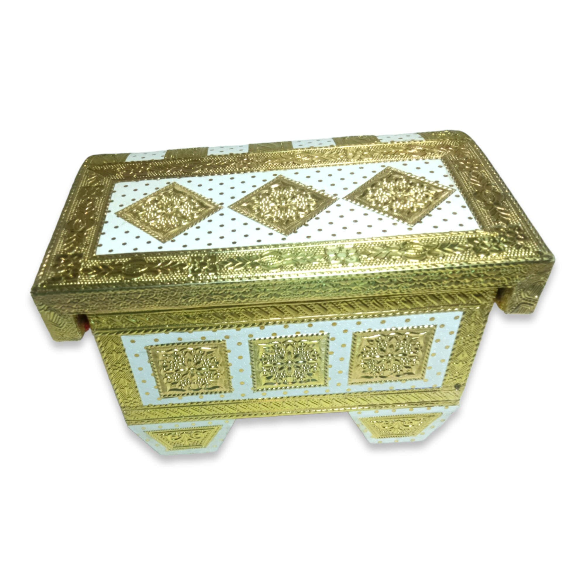 The box is equipped with multiple compartments and a velvet-lined interior that protects your jewelry from scratches, tangles, and damage. Its secure locking mechanism ensures that your treasures are kept safe and secure at all times.