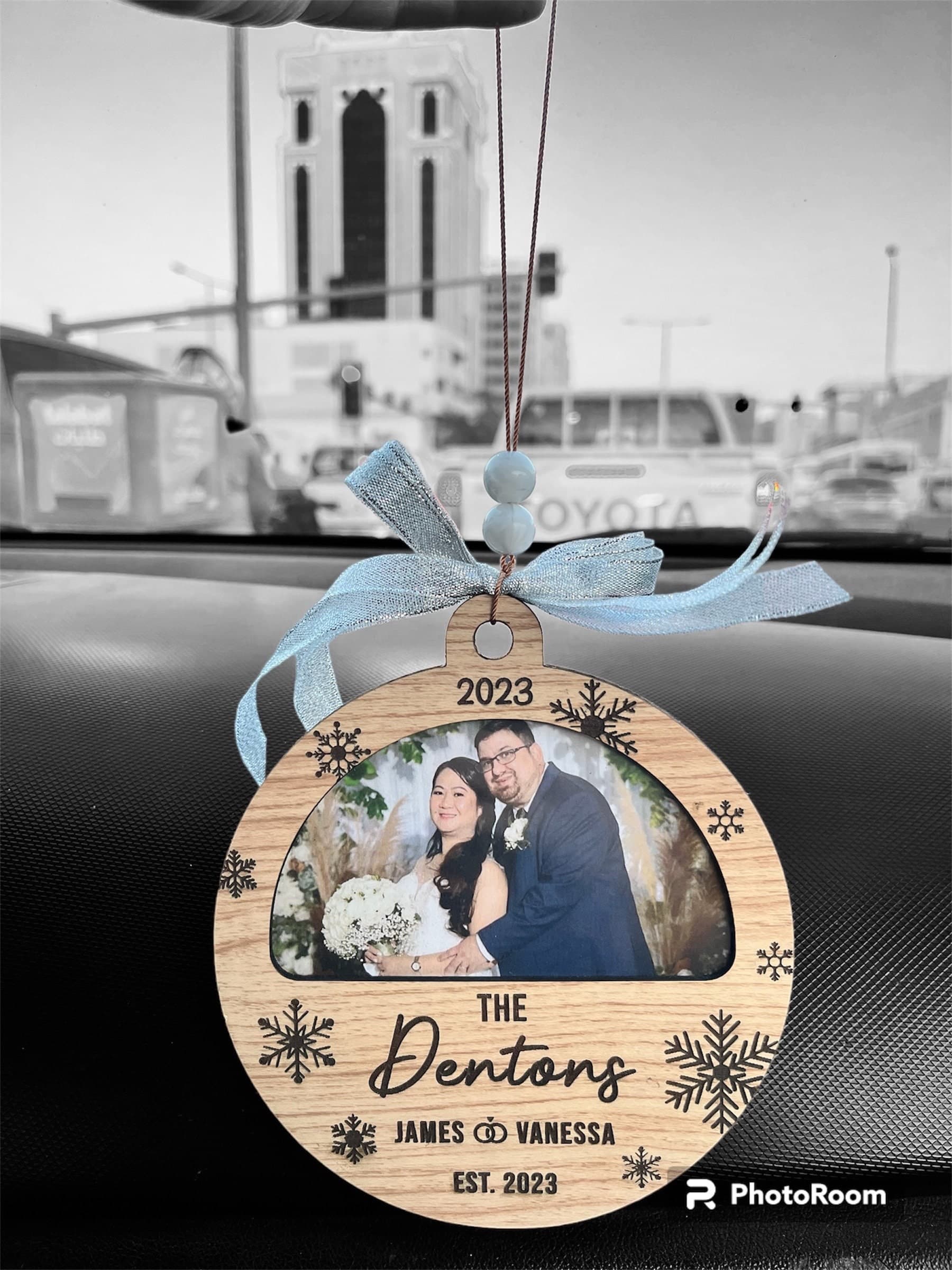 Personalized Christmas Photo Ornament: Laser Cut SVG File (Digital Download) - image 5
