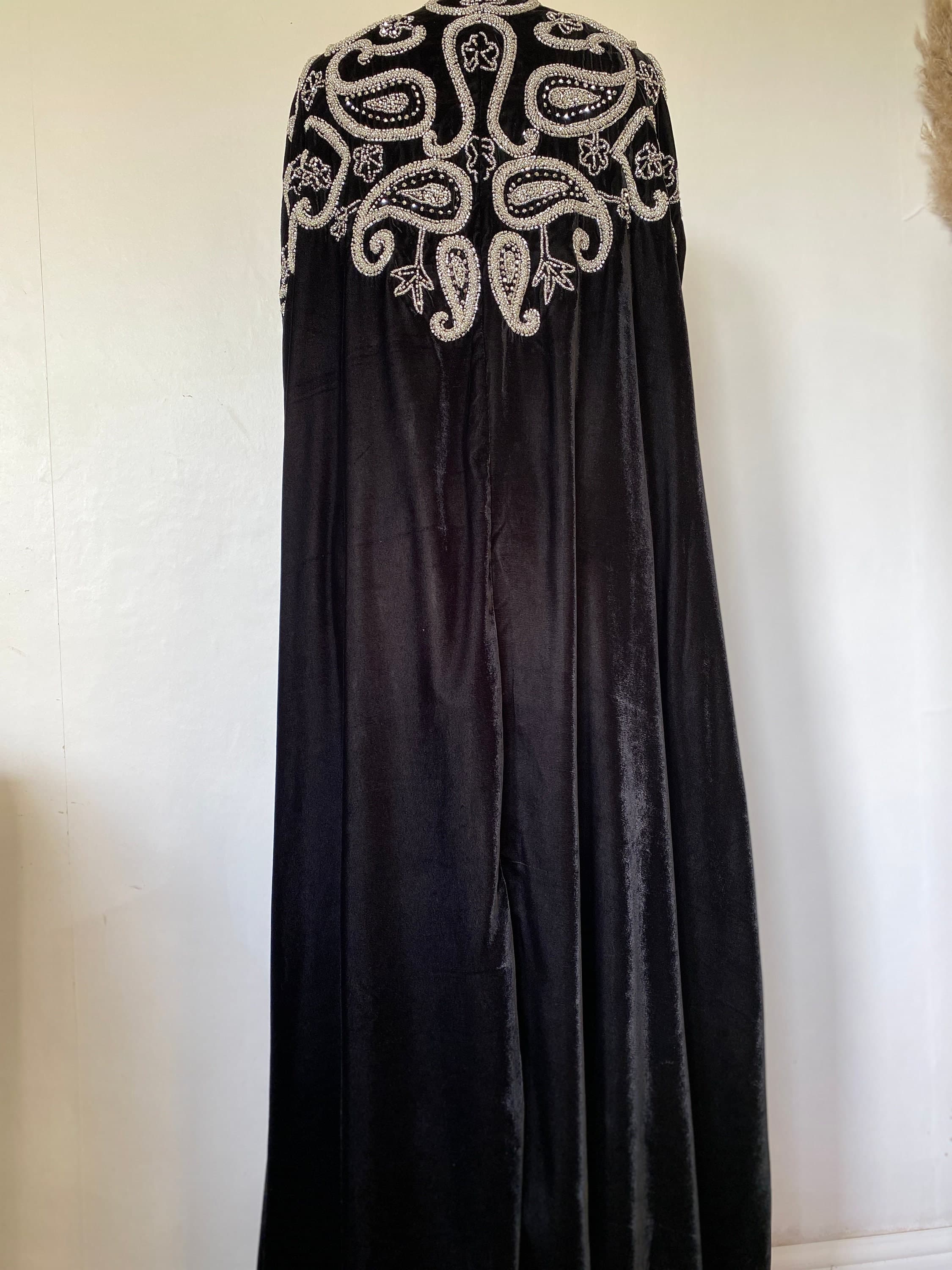 Velvet cape Abaya - image 5