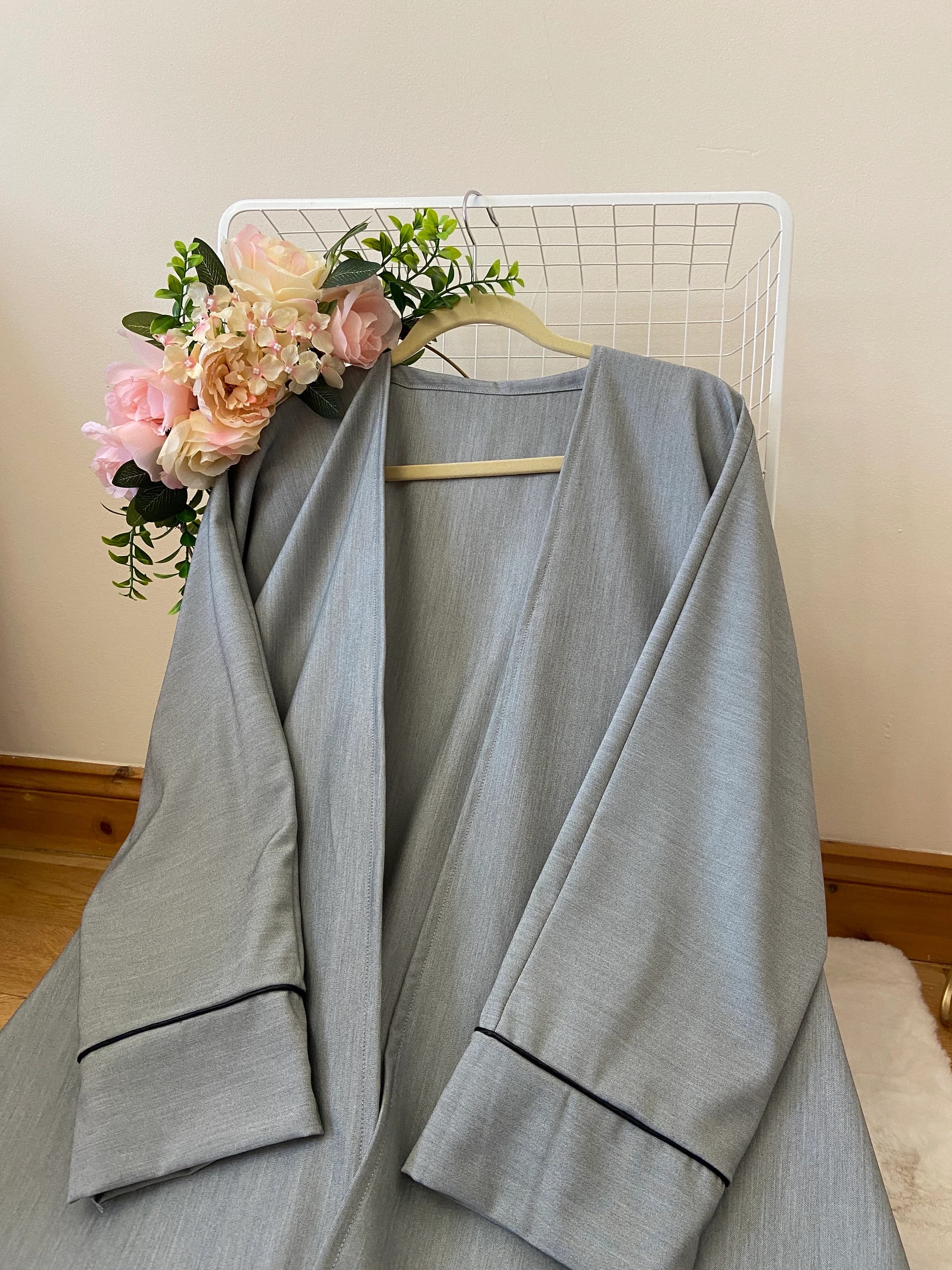 Grey Open Islamic Abaya Dress: Lightweight Luxury Abaya - image 5