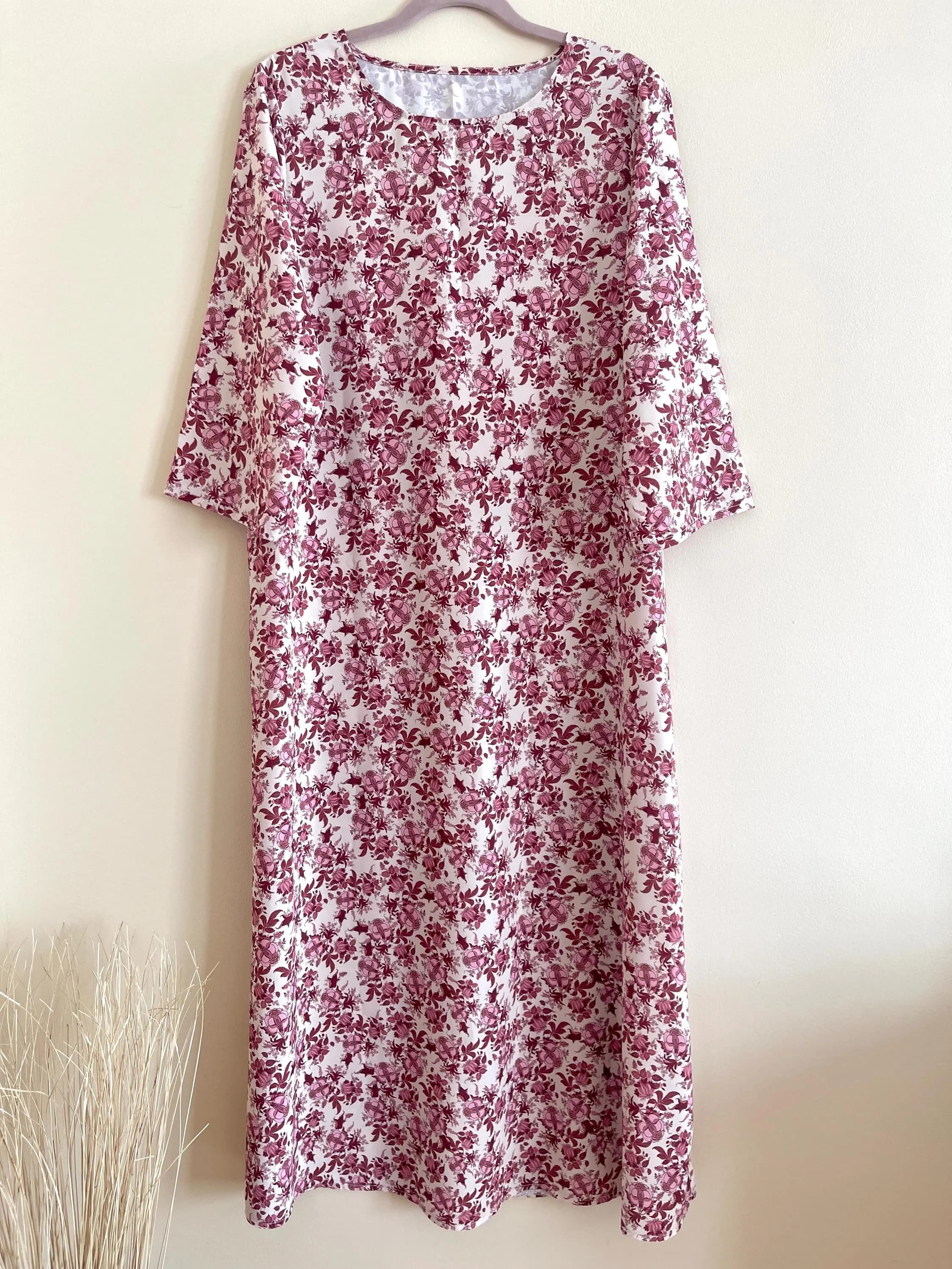 Pink Floral Maxi Dress, Burgundy Rose Print Long Dress, Modest Loose Fit Dress, 3/4 Sleeve Everyday Dress, Modest Wear
