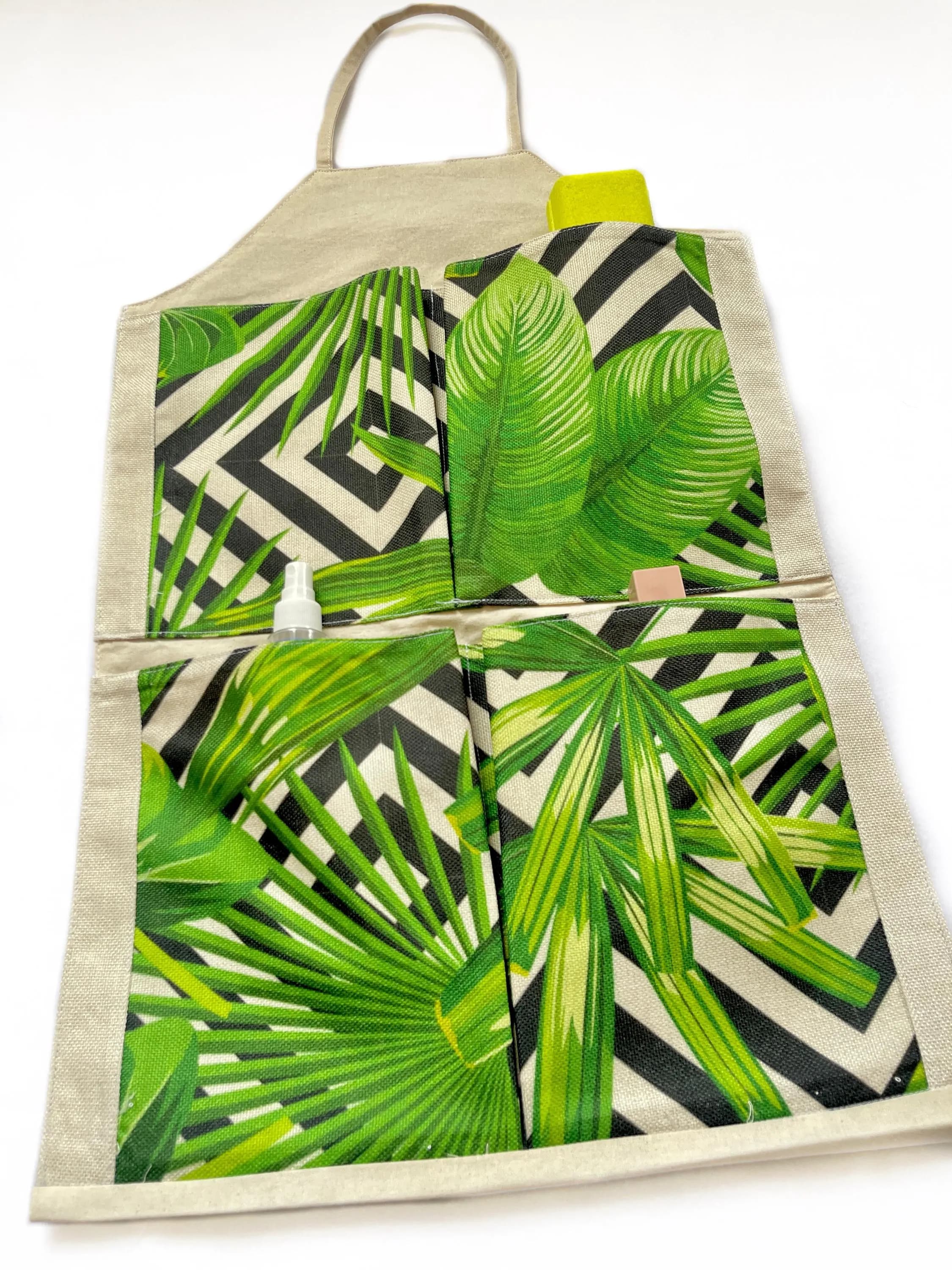4 Pocket Tropical Hanging Wall Organiser, Green Leaf Wall Storage, Botanical Fabric Organiser, Home Storage Pouch - image 3